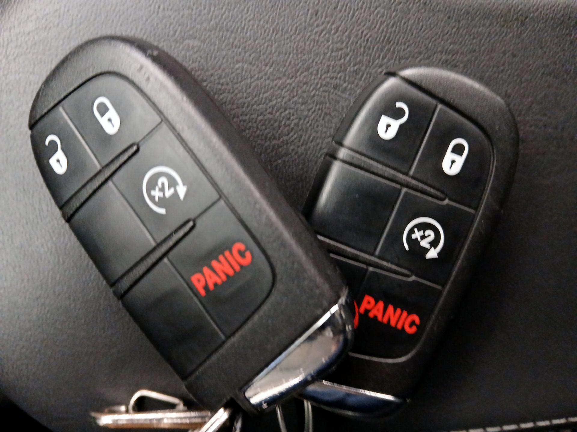 Thumbnail: 2021 Jeep Renegade - 20