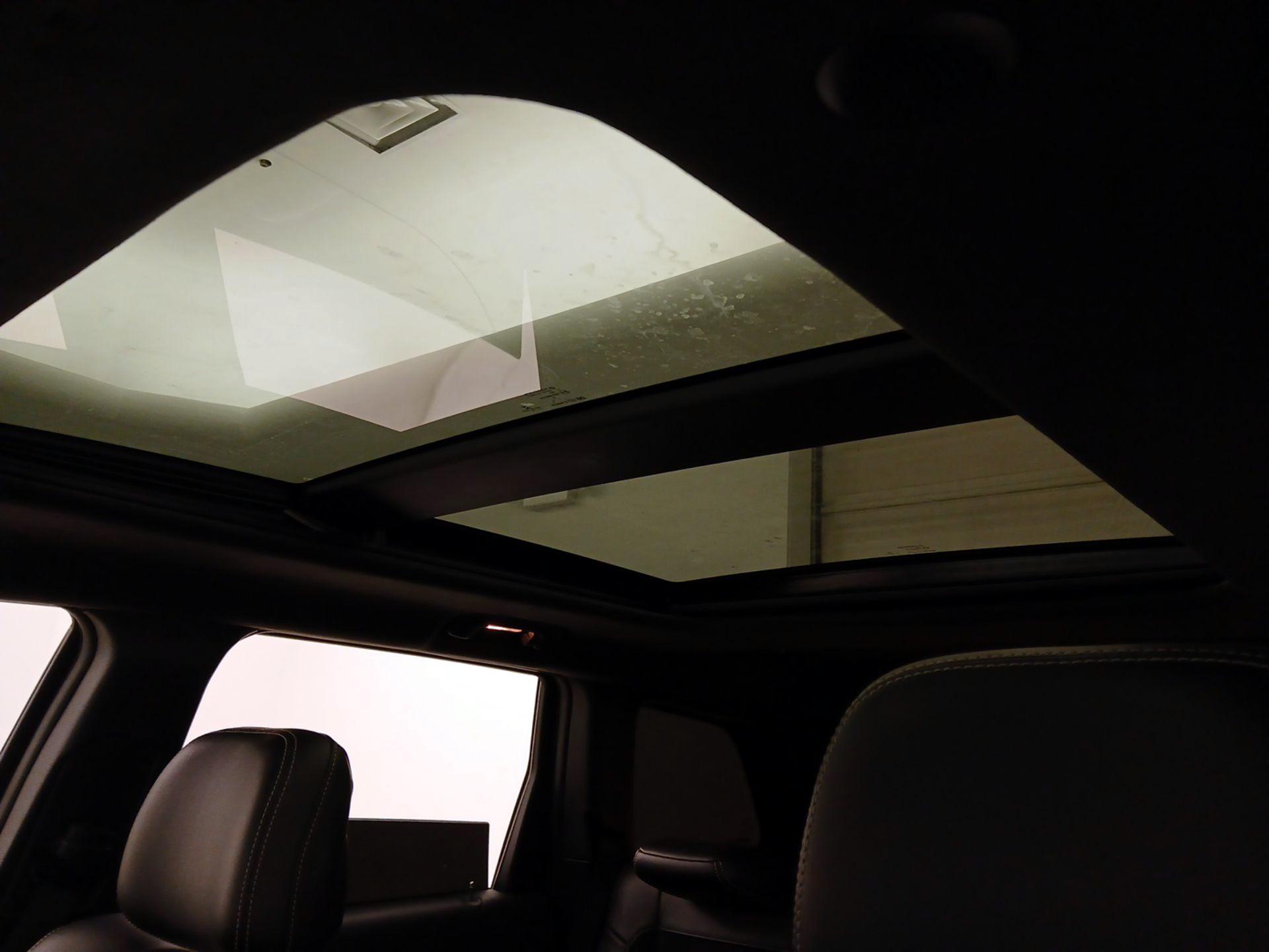 Thumbnail: 2015 Jeep Grand Cherokee - 18