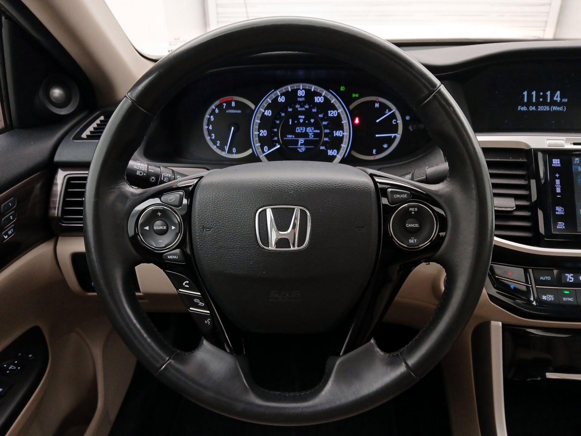 Thumbnail: 2017 Honda Accord - 10