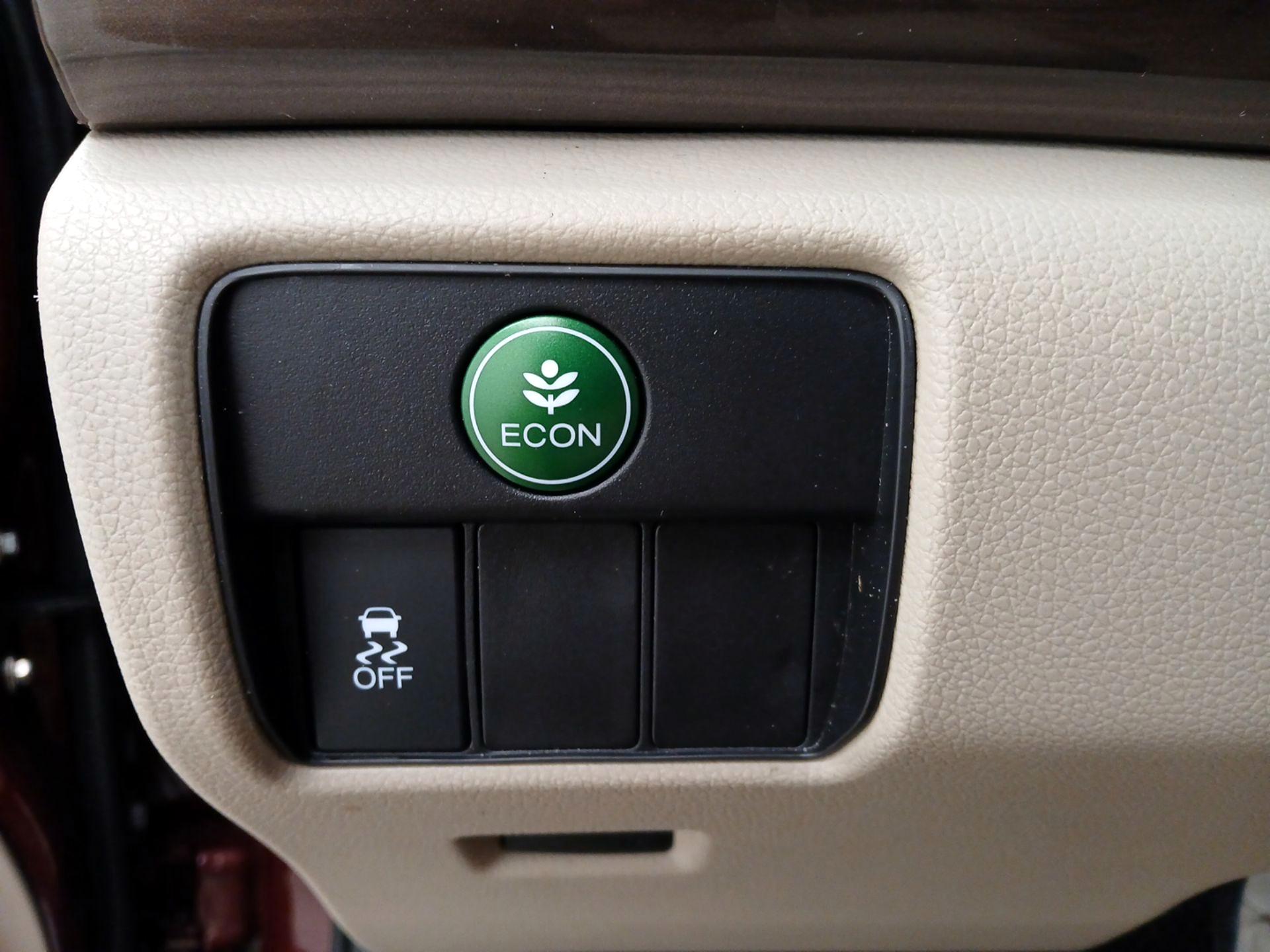 Thumbnail: 2017 Honda Accord - 13