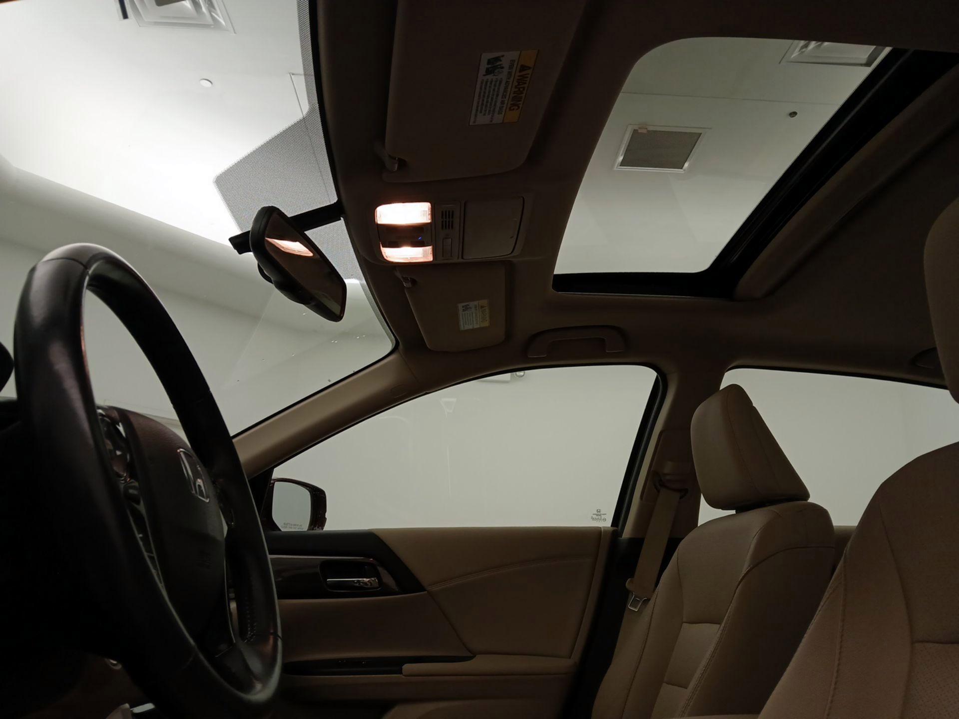 Thumbnail: 2017 Honda Accord - 19