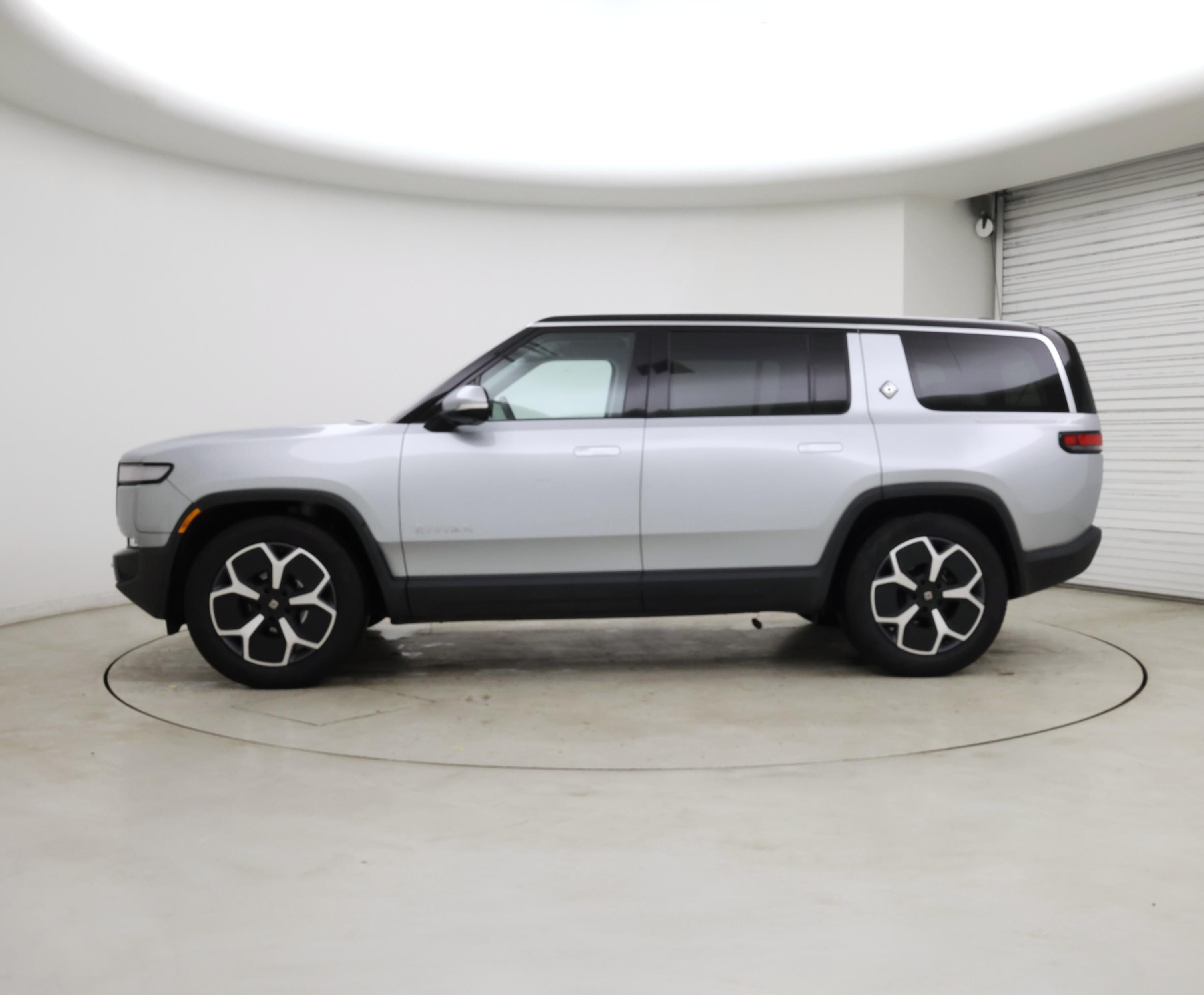 Thumbnail: 2024 Rivian R1S - 3