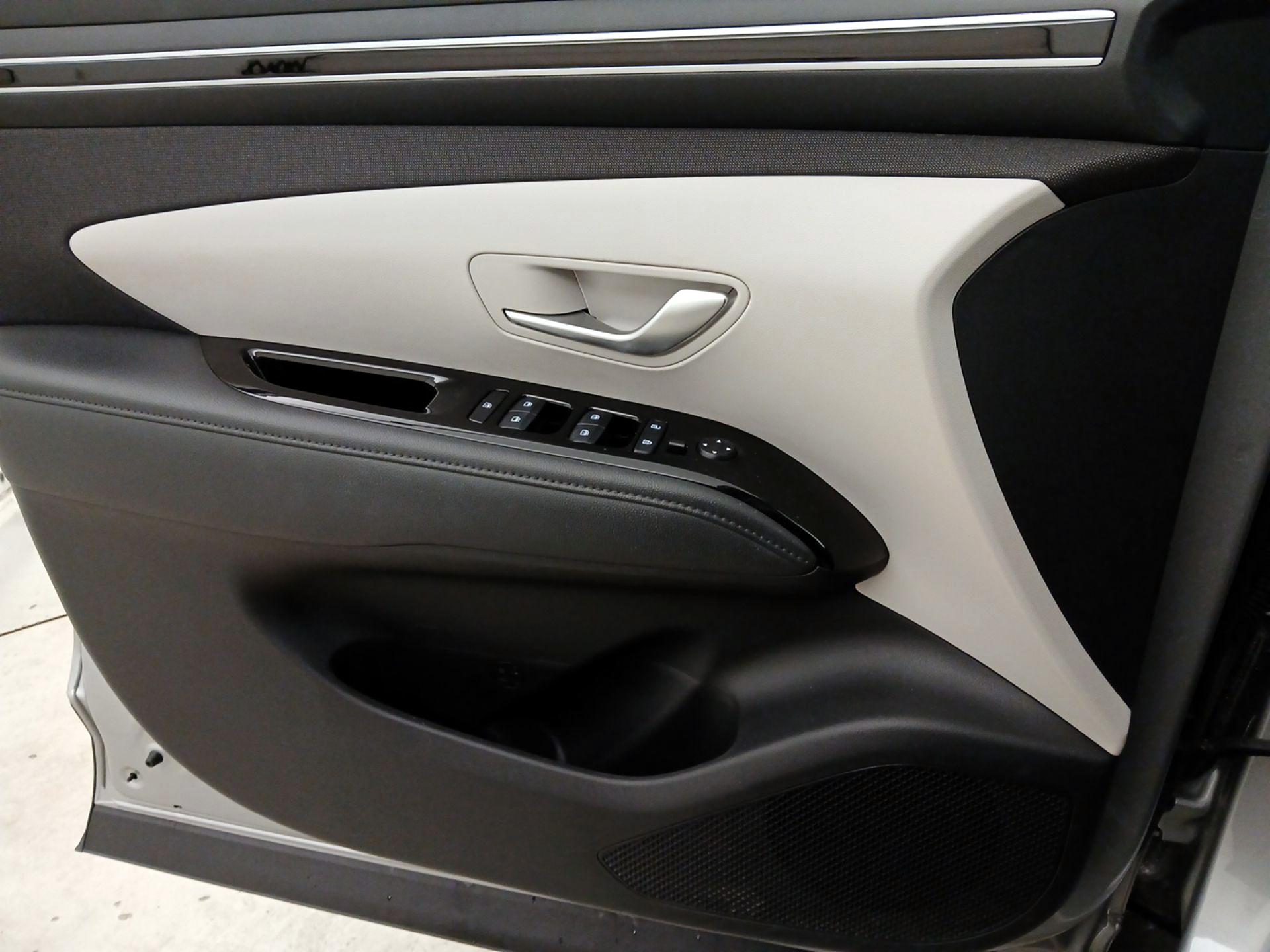 Thumbnail: 2024 Hyundai Tucson - 12