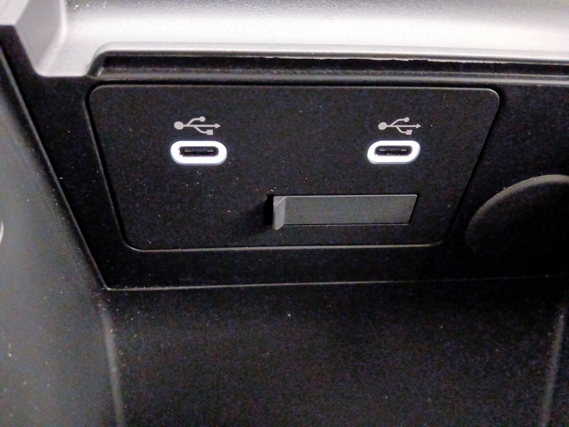 Thumbnail: 2024 Mazda Mazda3 - 18