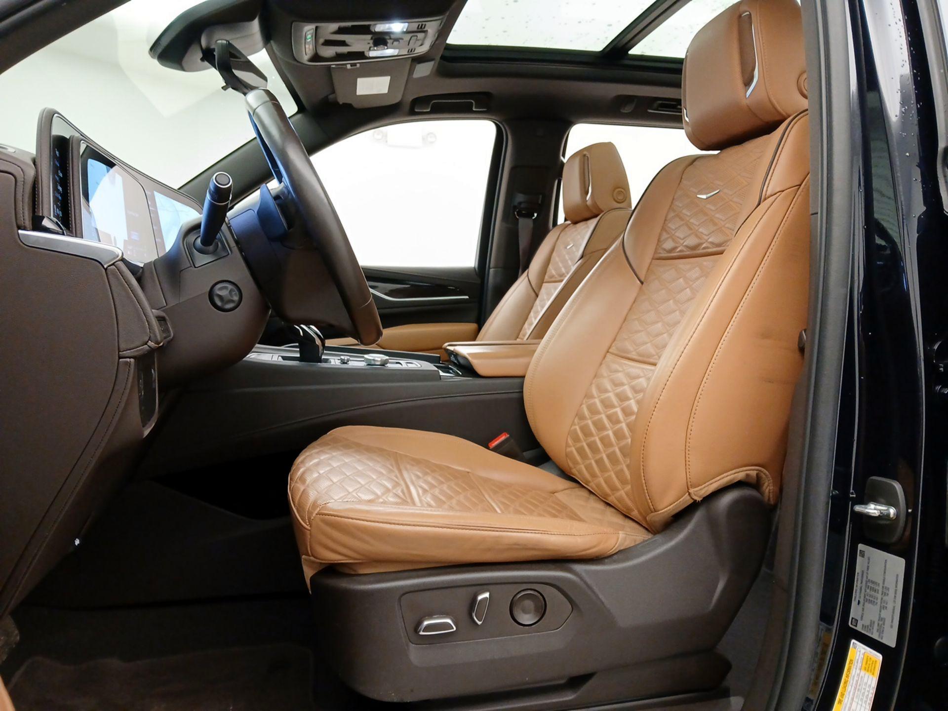 Thumbnail: 2022 Cadillac Escalade - 11