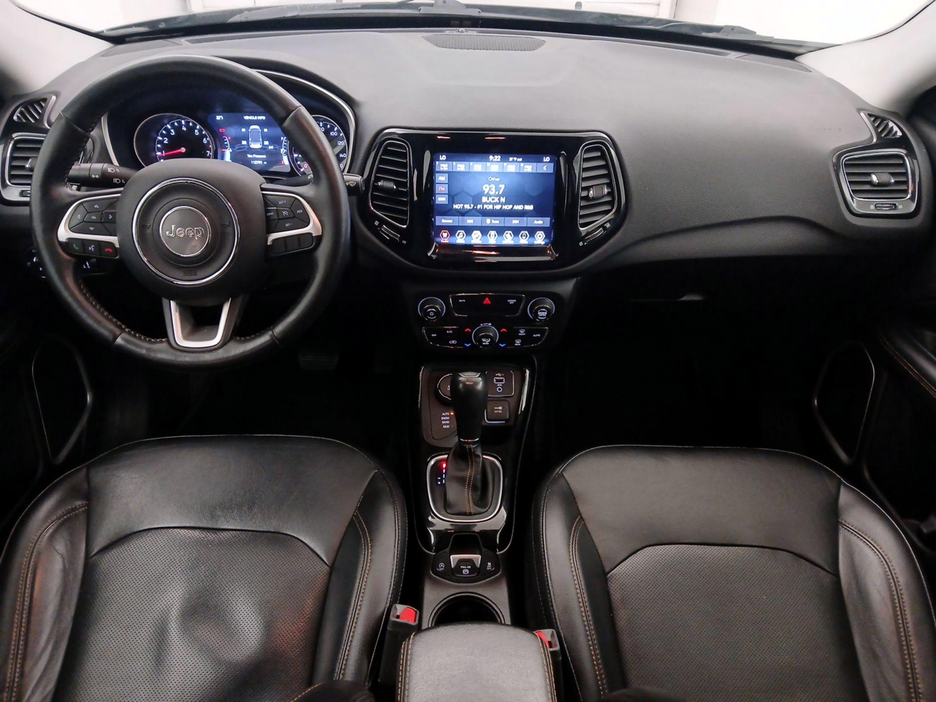 Thumbnail: 2019 Jeep Compass - 9