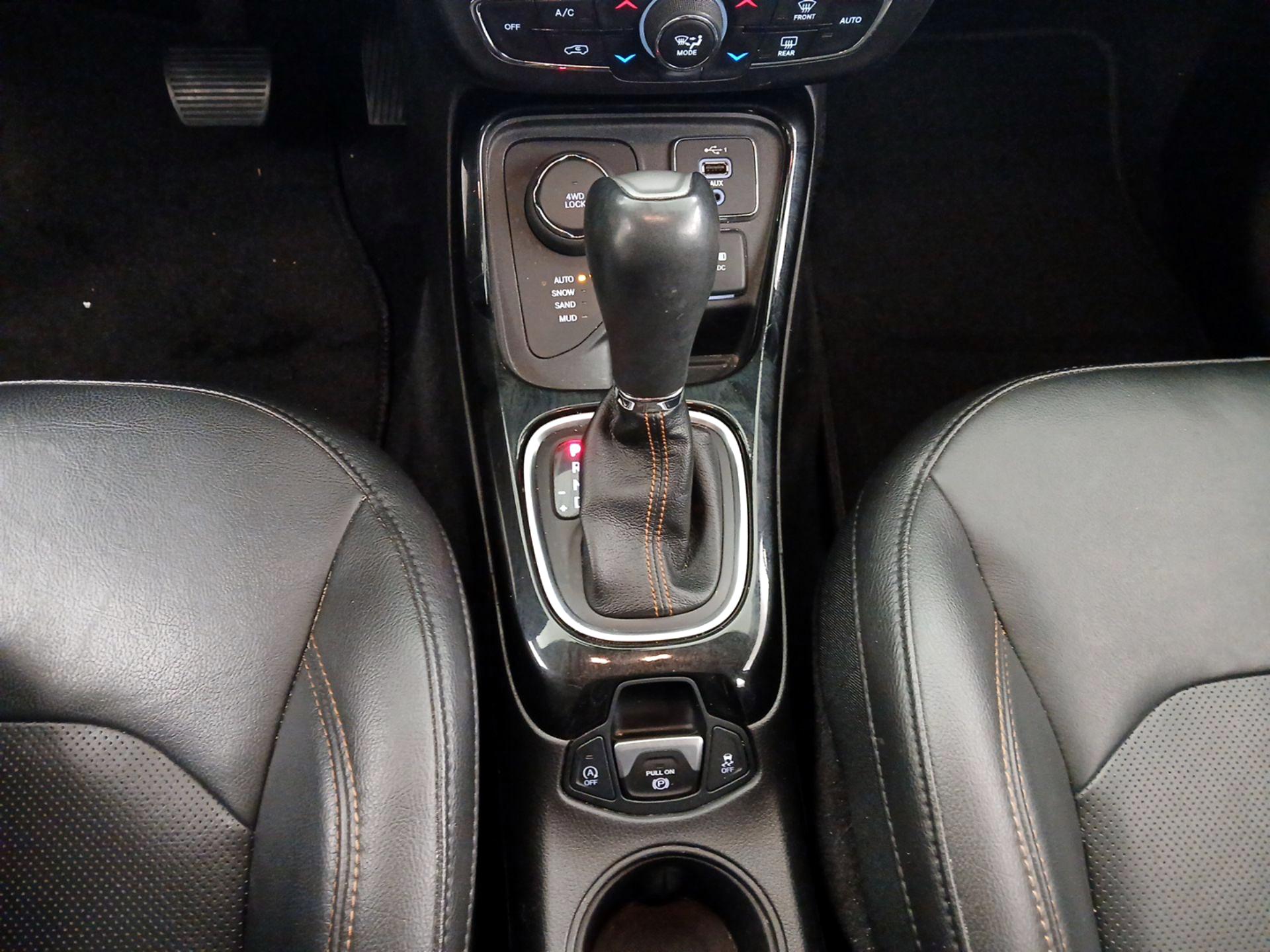 Thumbnail: 2019 Jeep Compass - 17