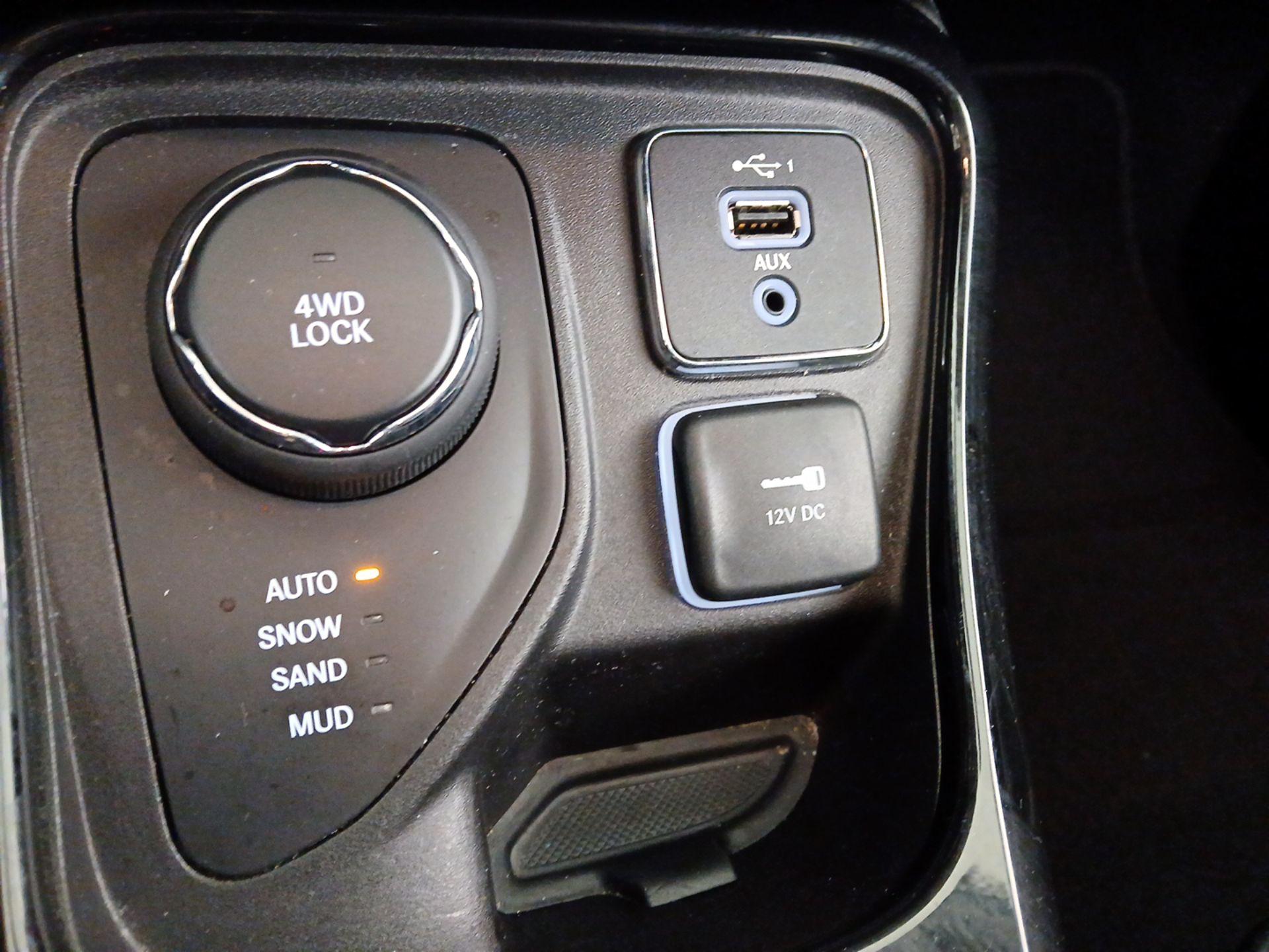 Thumbnail: 2019 Jeep Compass - 18