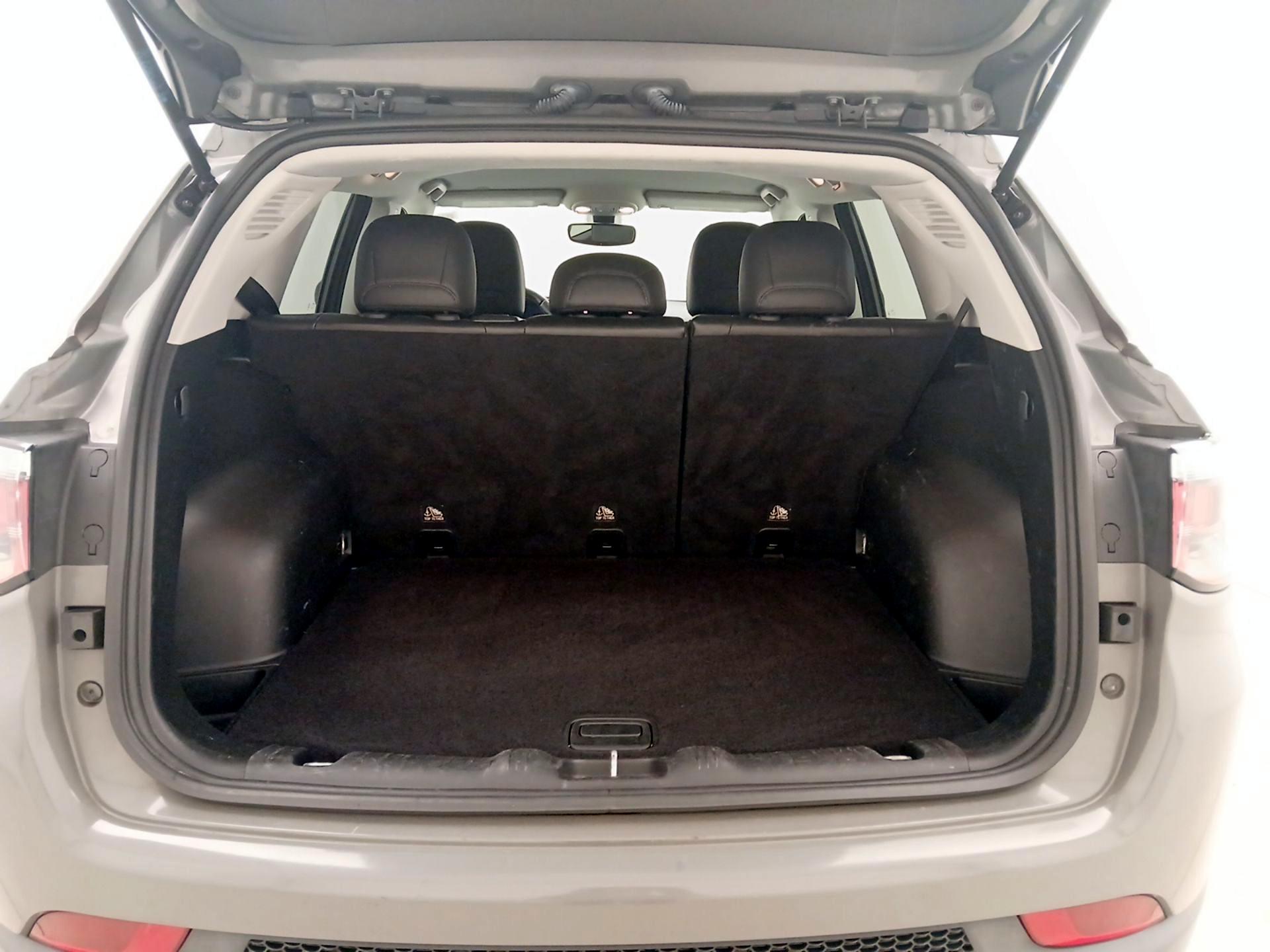 Thumbnail: 2019 Jeep Compass - 20