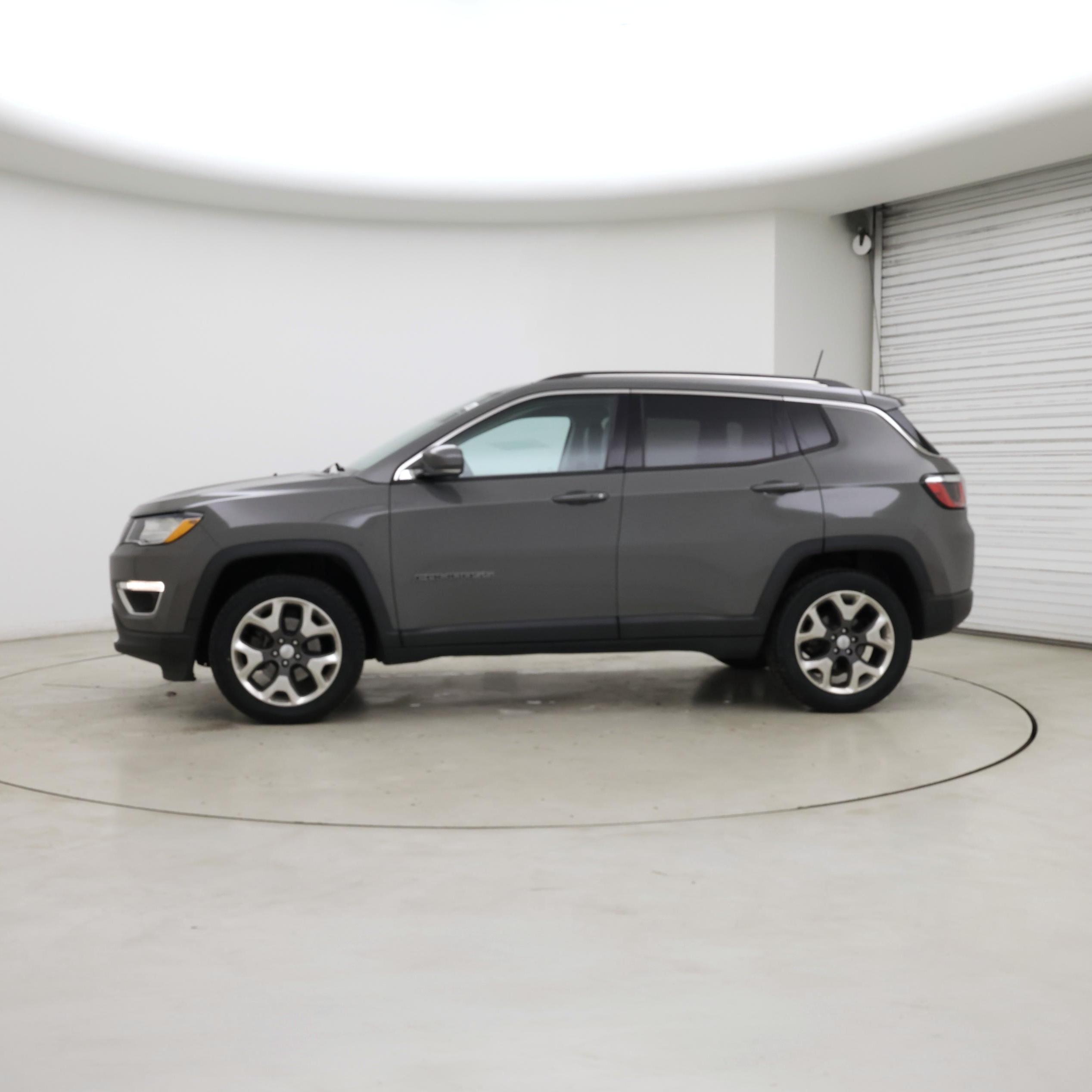 Thumbnail: 2019 Jeep Compass - 3