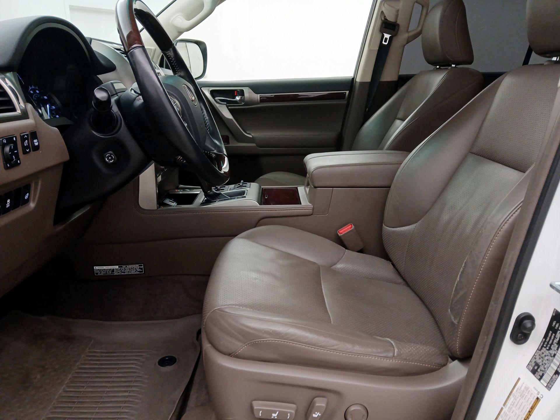 Thumbnail: 2019 Lexus GX - 11