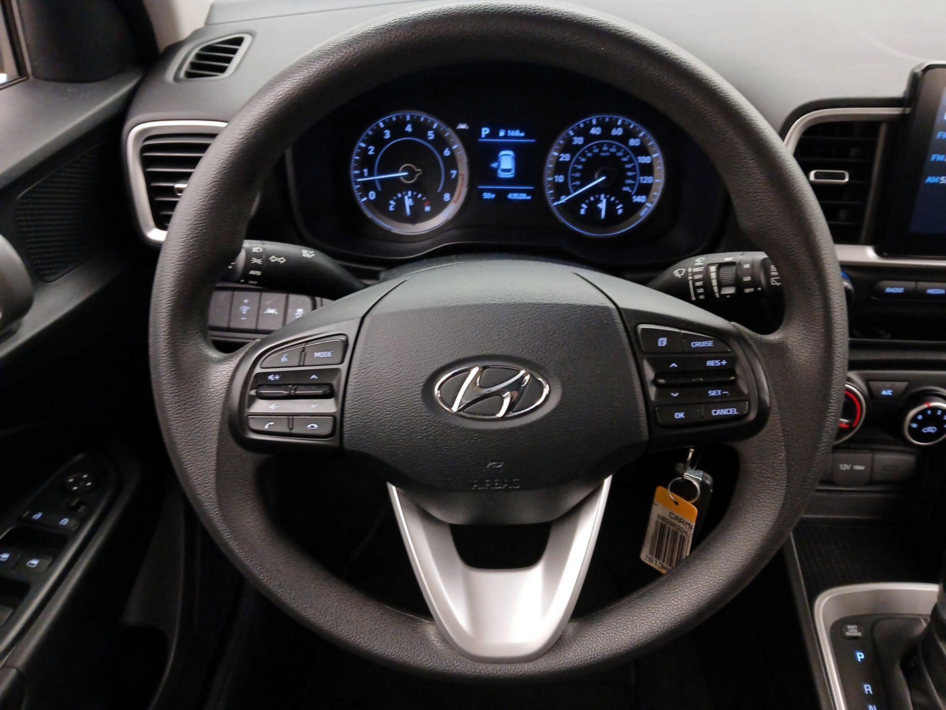 Thumbnail: 2022 Hyundai Venue - 10