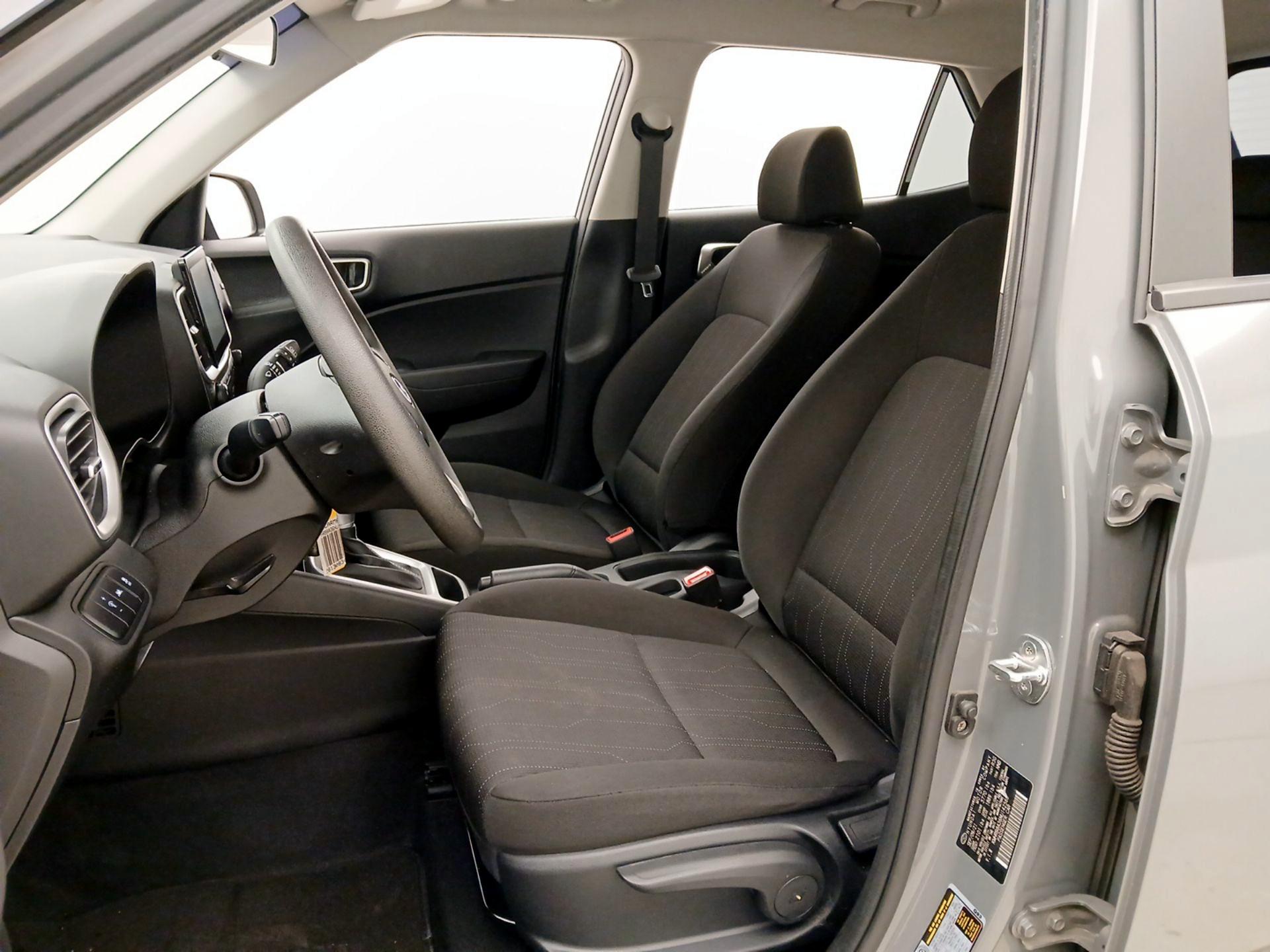 Thumbnail: 2022 Hyundai Venue - 11