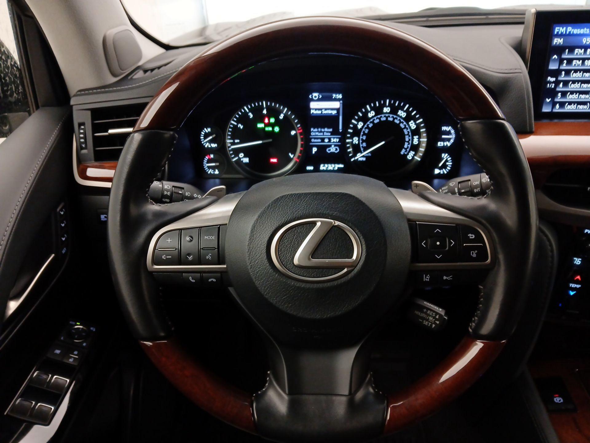 Thumbnail: 2021 Lexus LX - 10