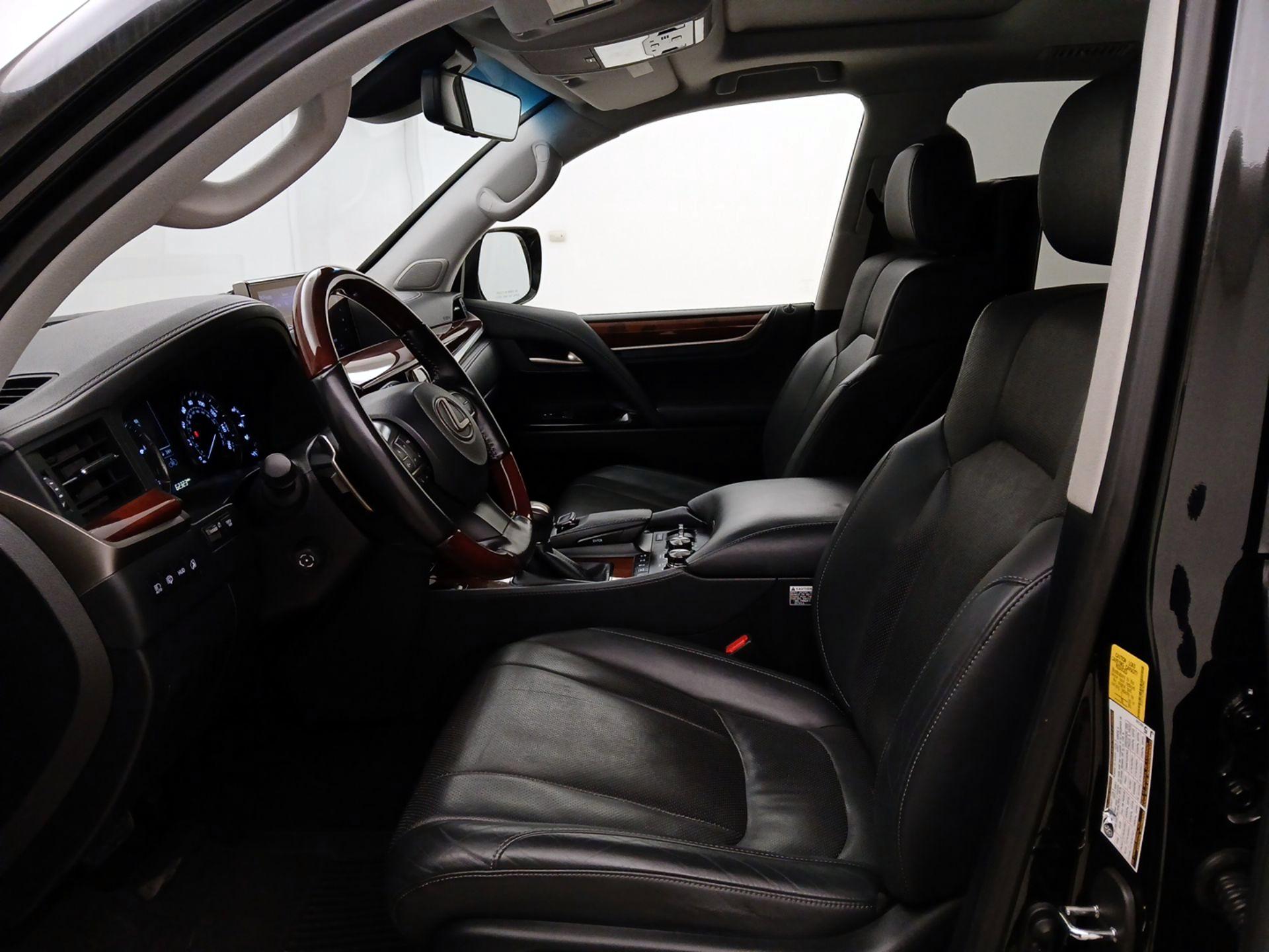 Thumbnail: 2021 Lexus LX - 11