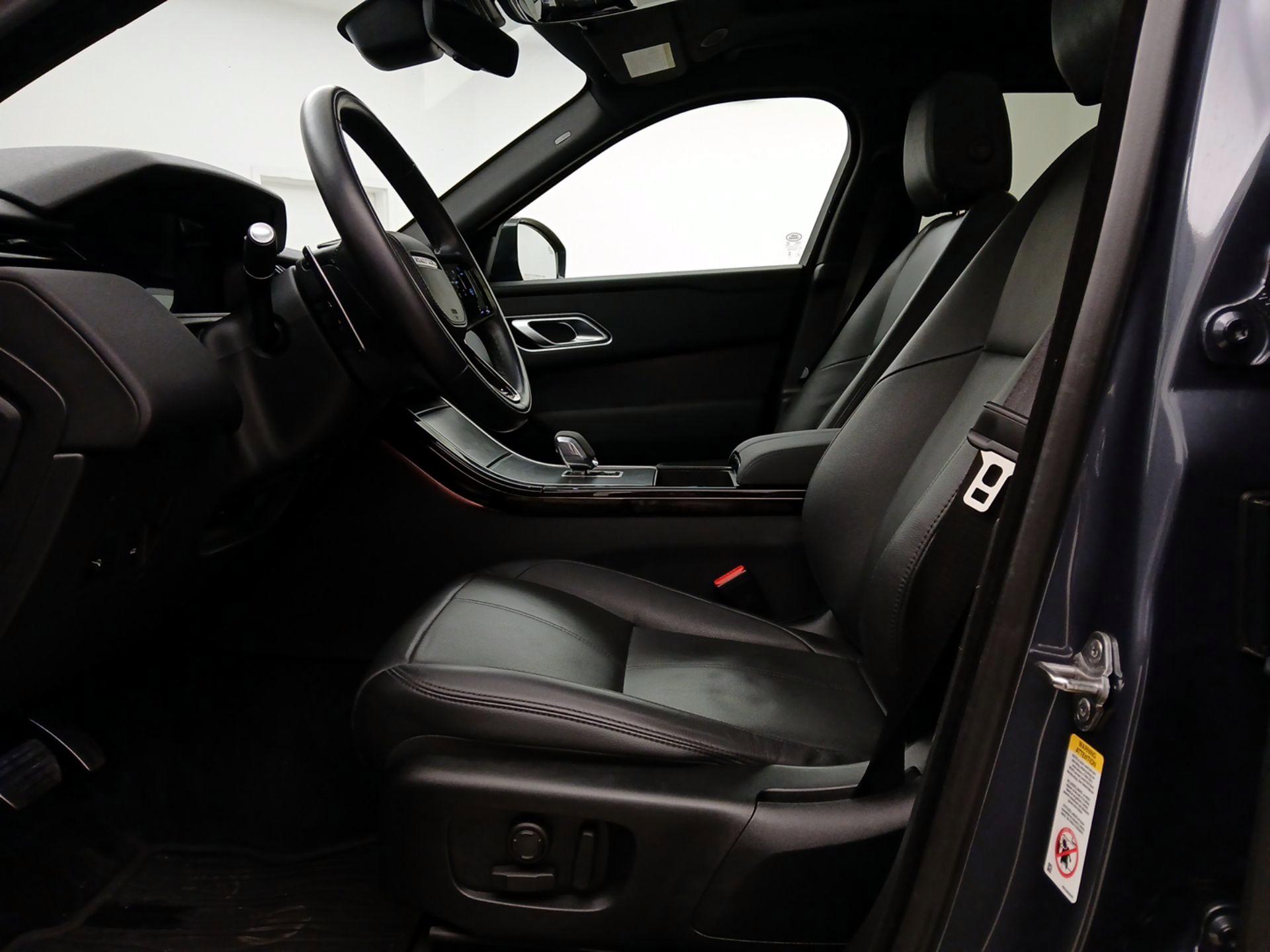 Thumbnail: 2024 Land Rover Range Rover Velar - 11