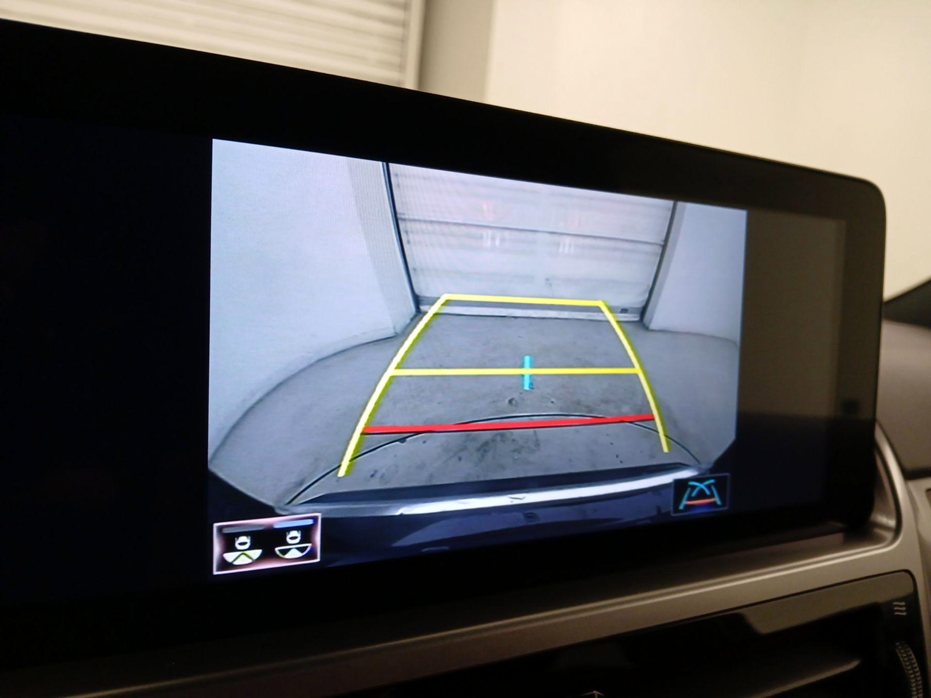 Thumbnail: 2022 Lexus GX - 14