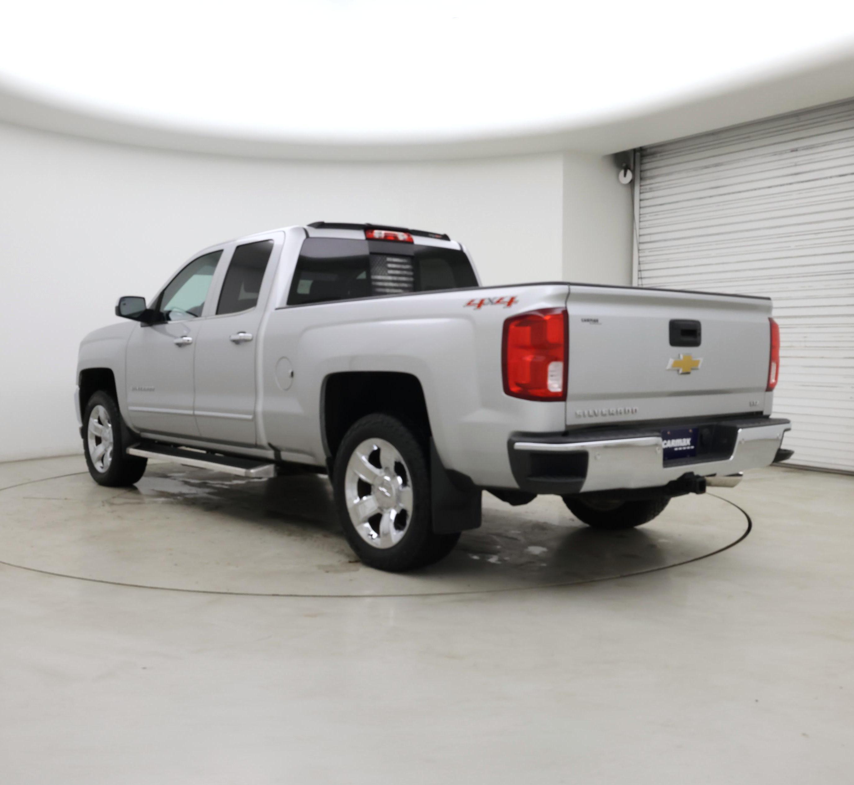 Thumbnail: 2017 Chevrolet Silverado 1500 - 2