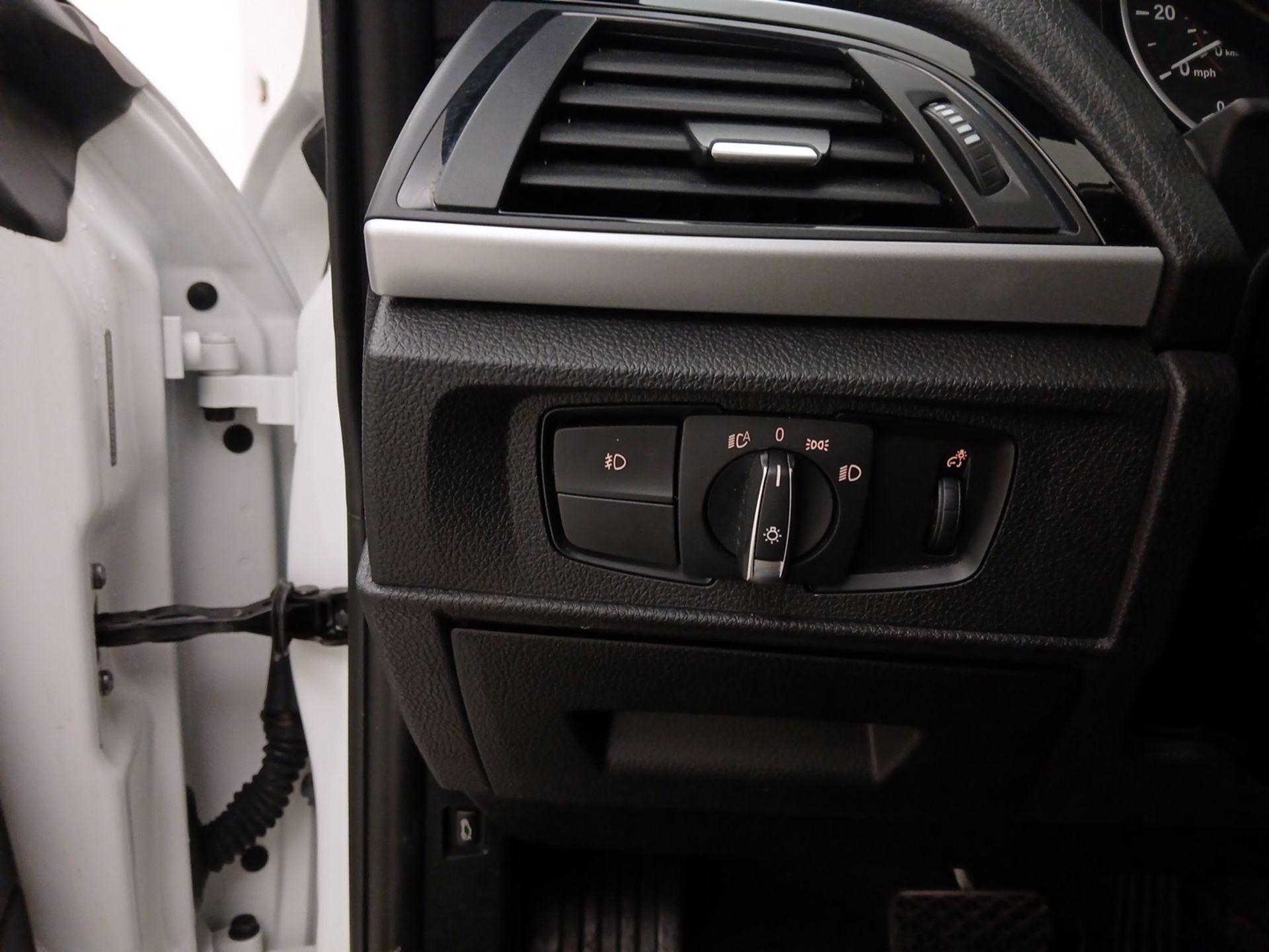 Thumbnail: 2017 BMW 2 Series - 13