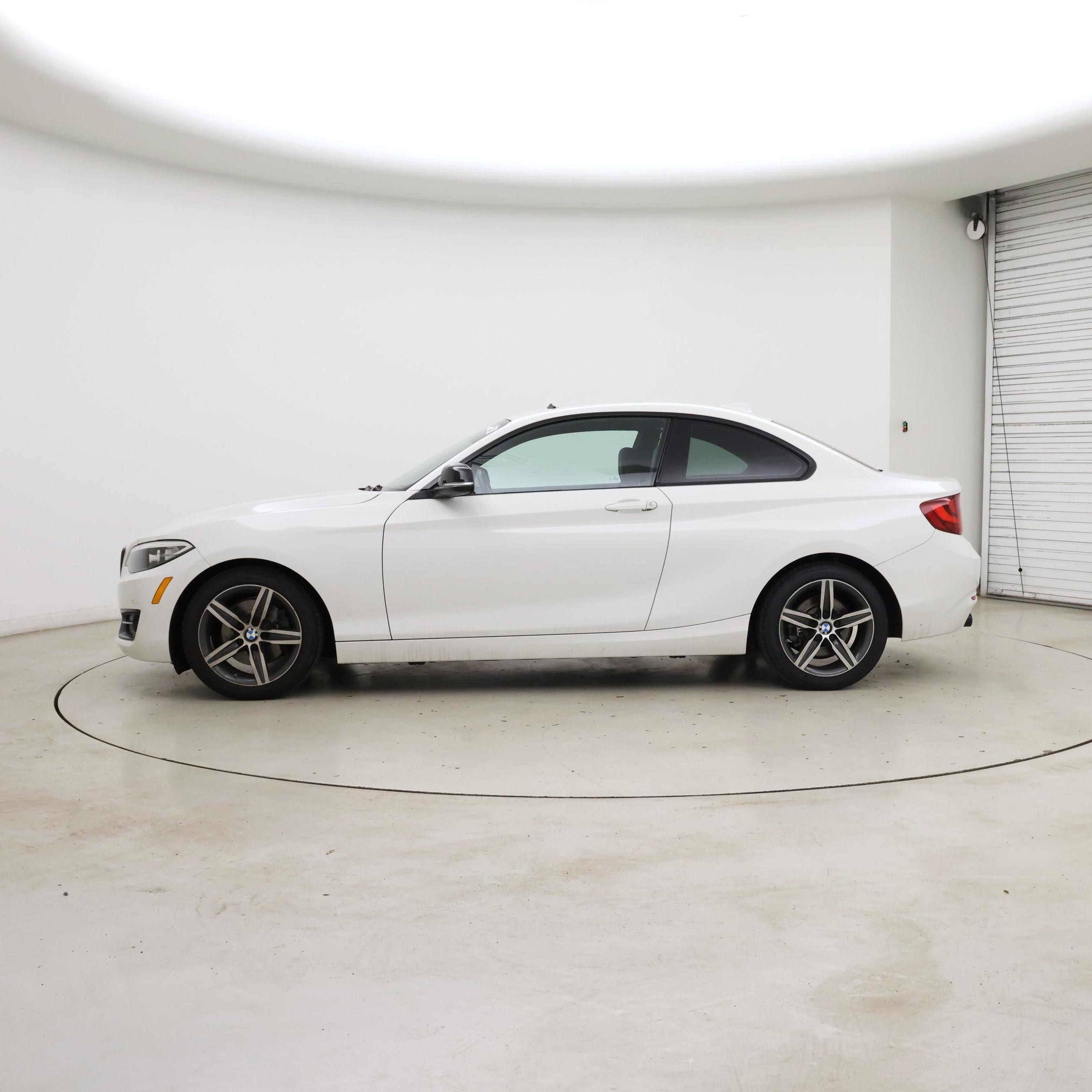 Thumbnail: 2017 BMW 2 Series - 3