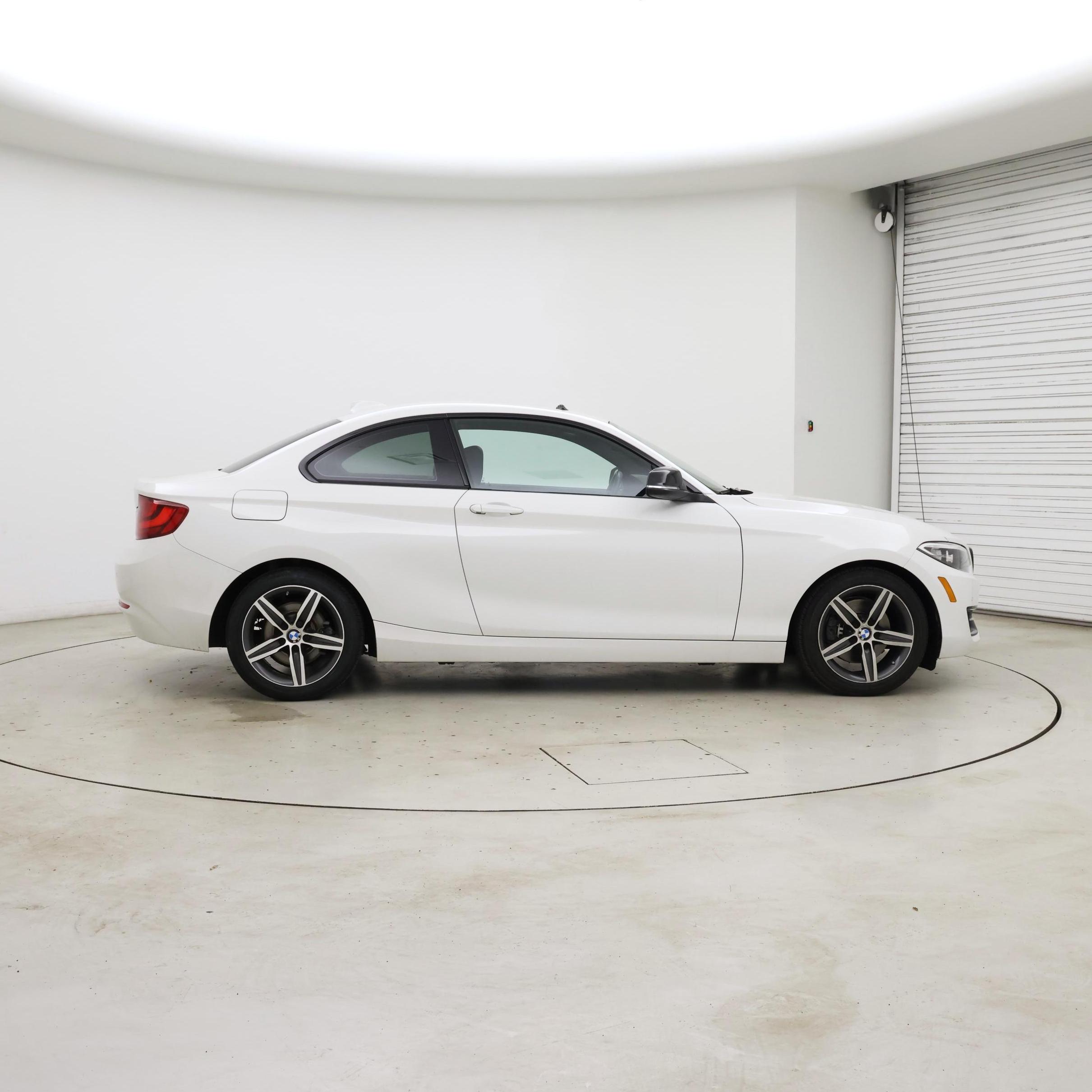 Thumbnail: 2017 BMW 2 Series - 7