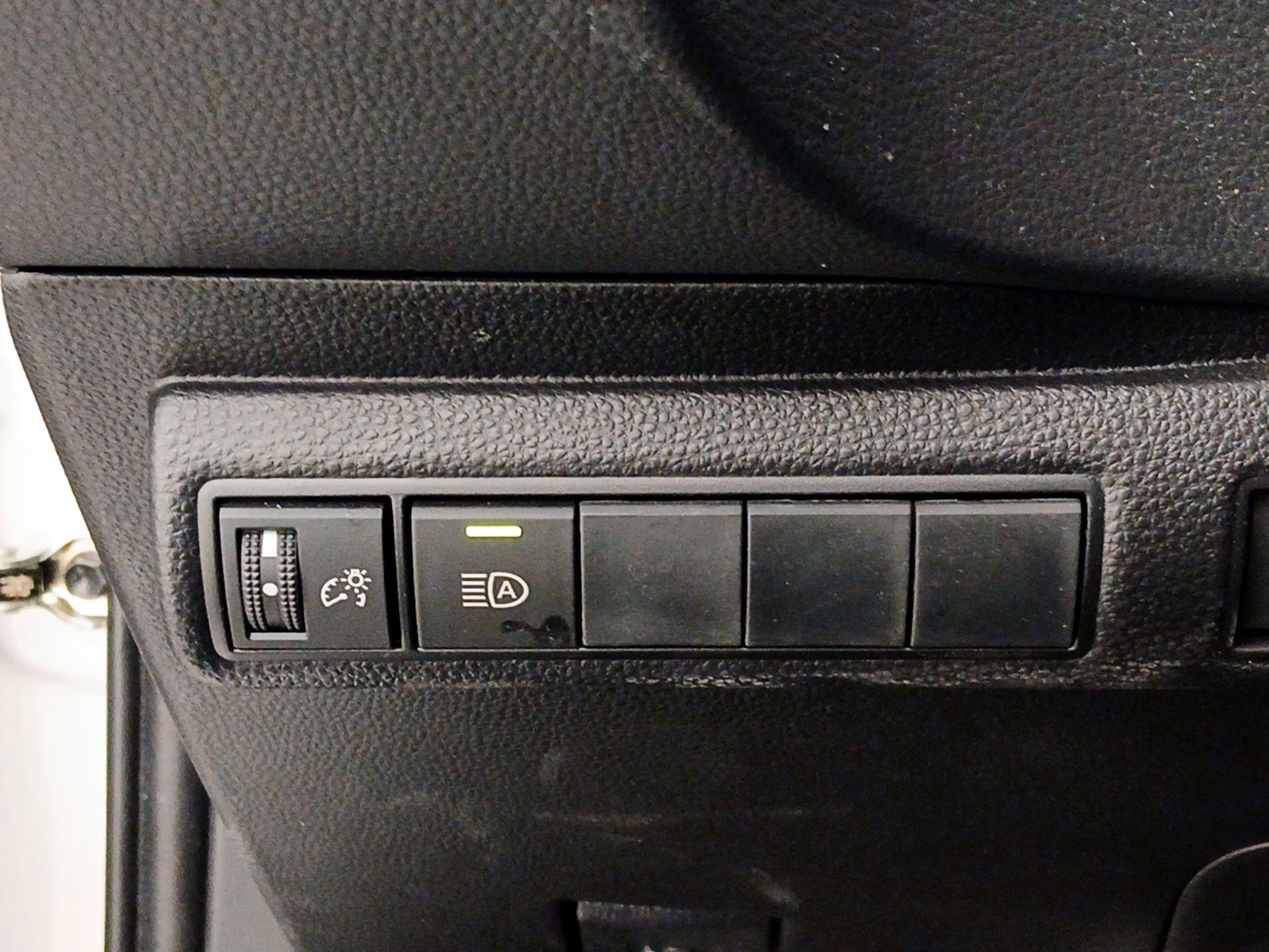 Thumbnail: 2022 Toyota Corolla - 13