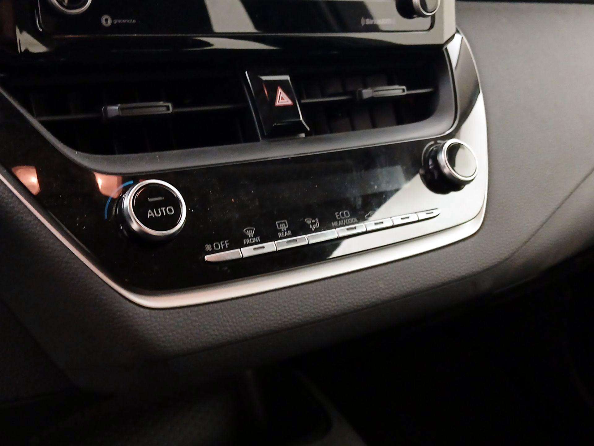 Thumbnail: 2022 Toyota Corolla - 17