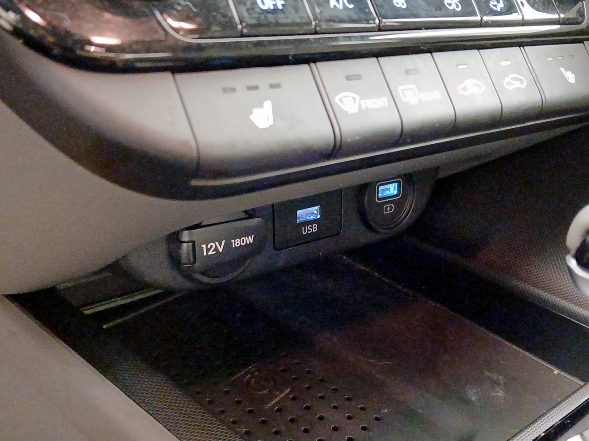 Thumbnail: 2023 Hyundai Elantra - 18