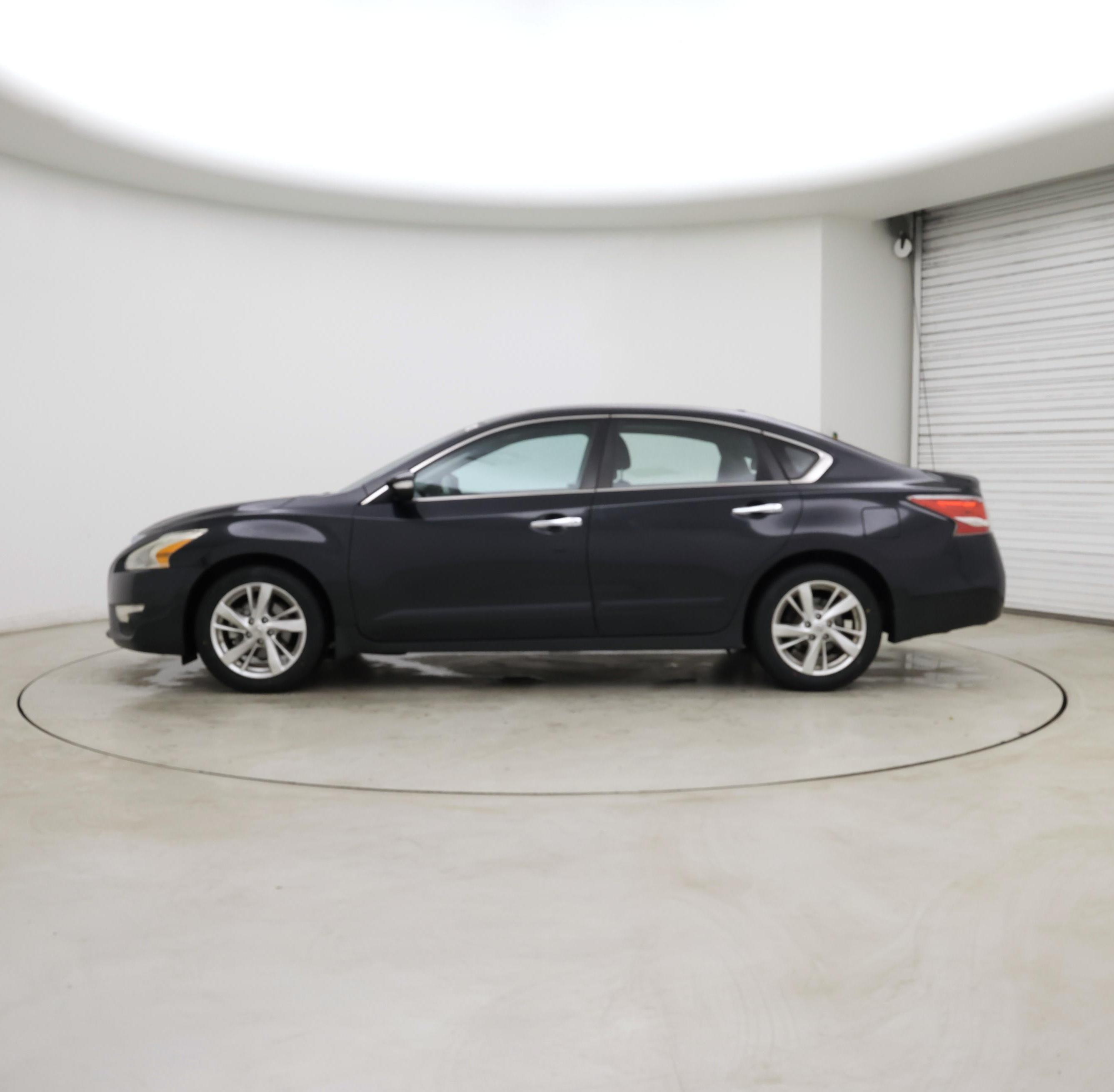 Thumbnail: 2015 Nissan Altima - 3