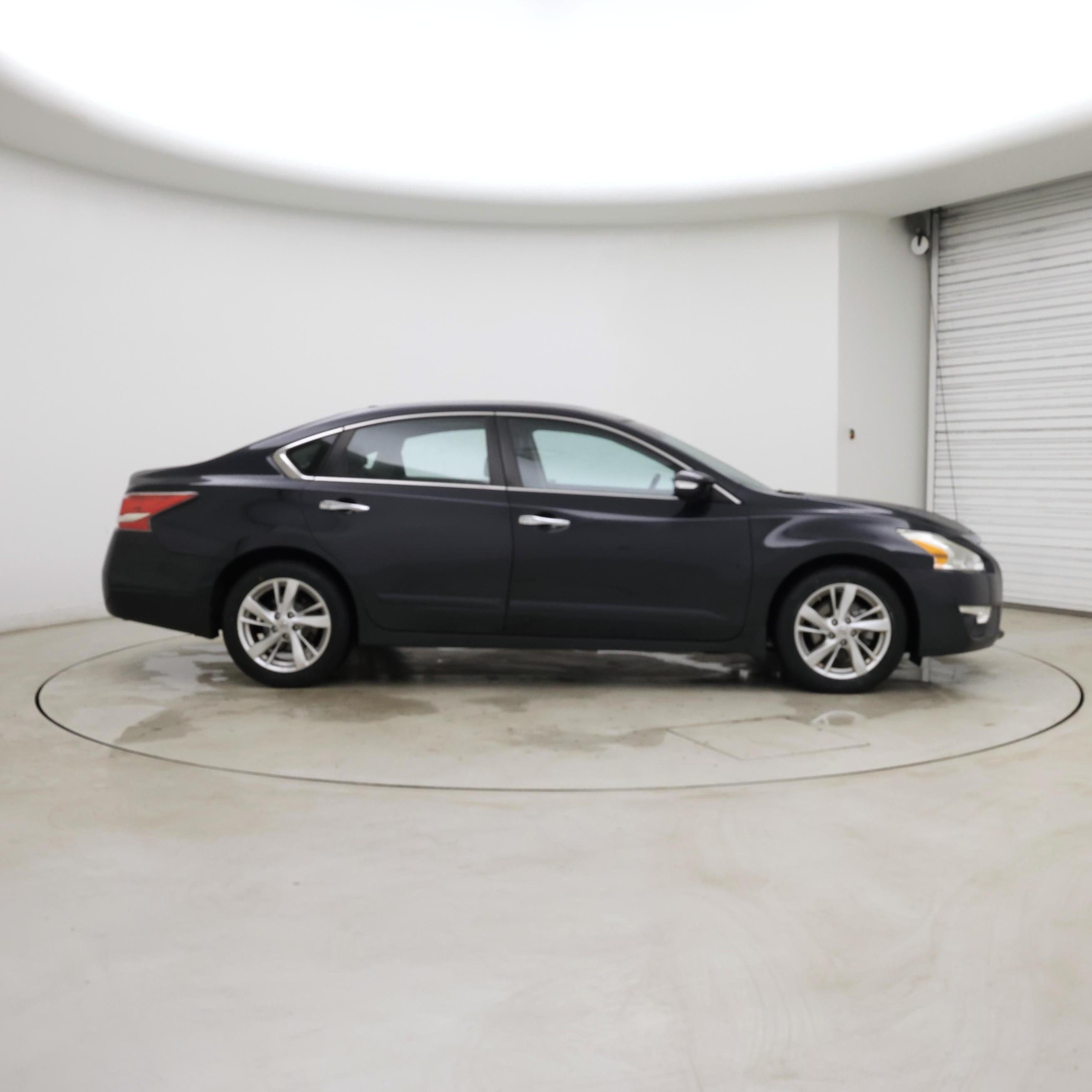 Thumbnail: 2015 Nissan Altima - 7