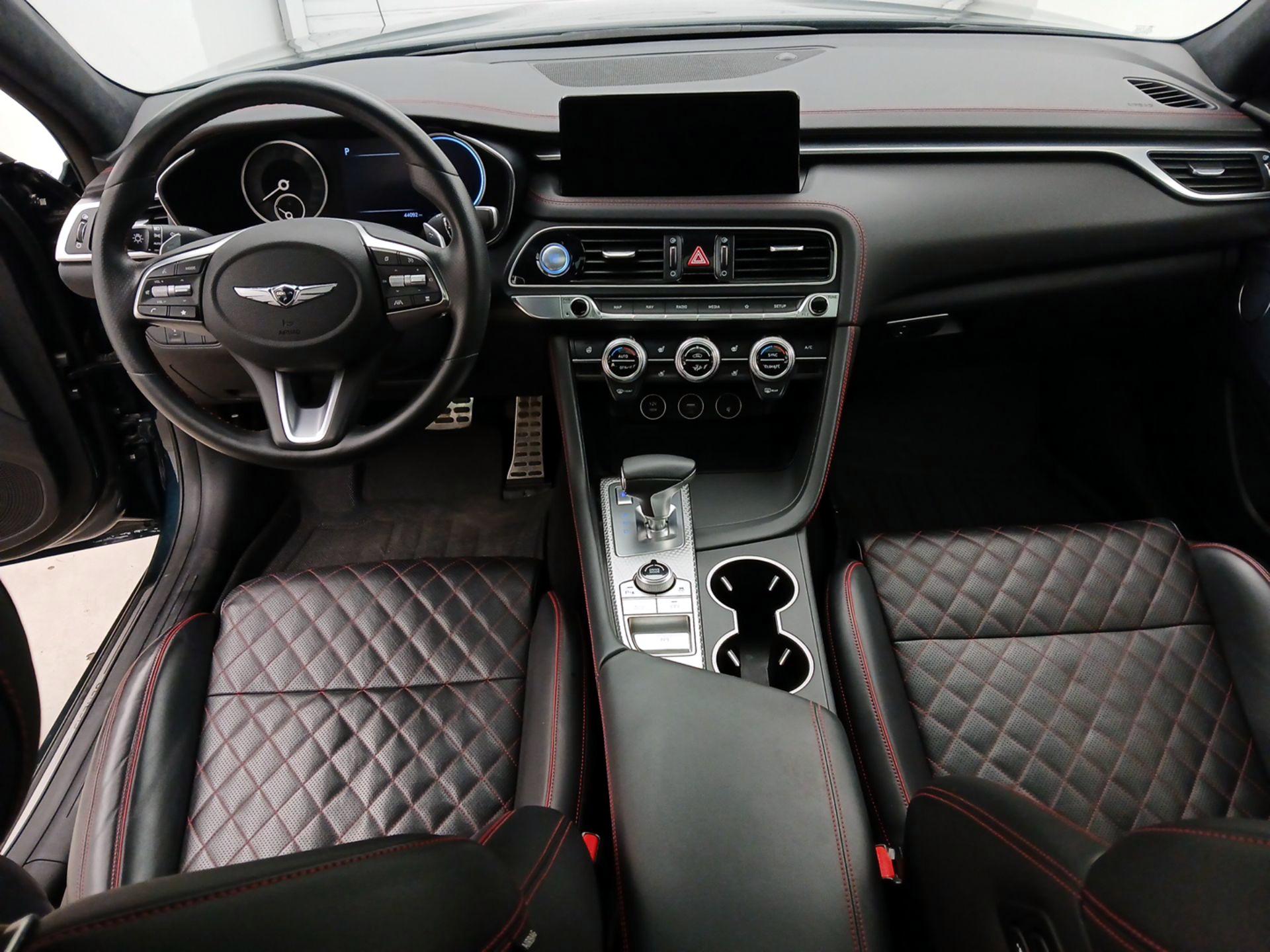 Thumbnail: 2023 Genesis G70 - 9