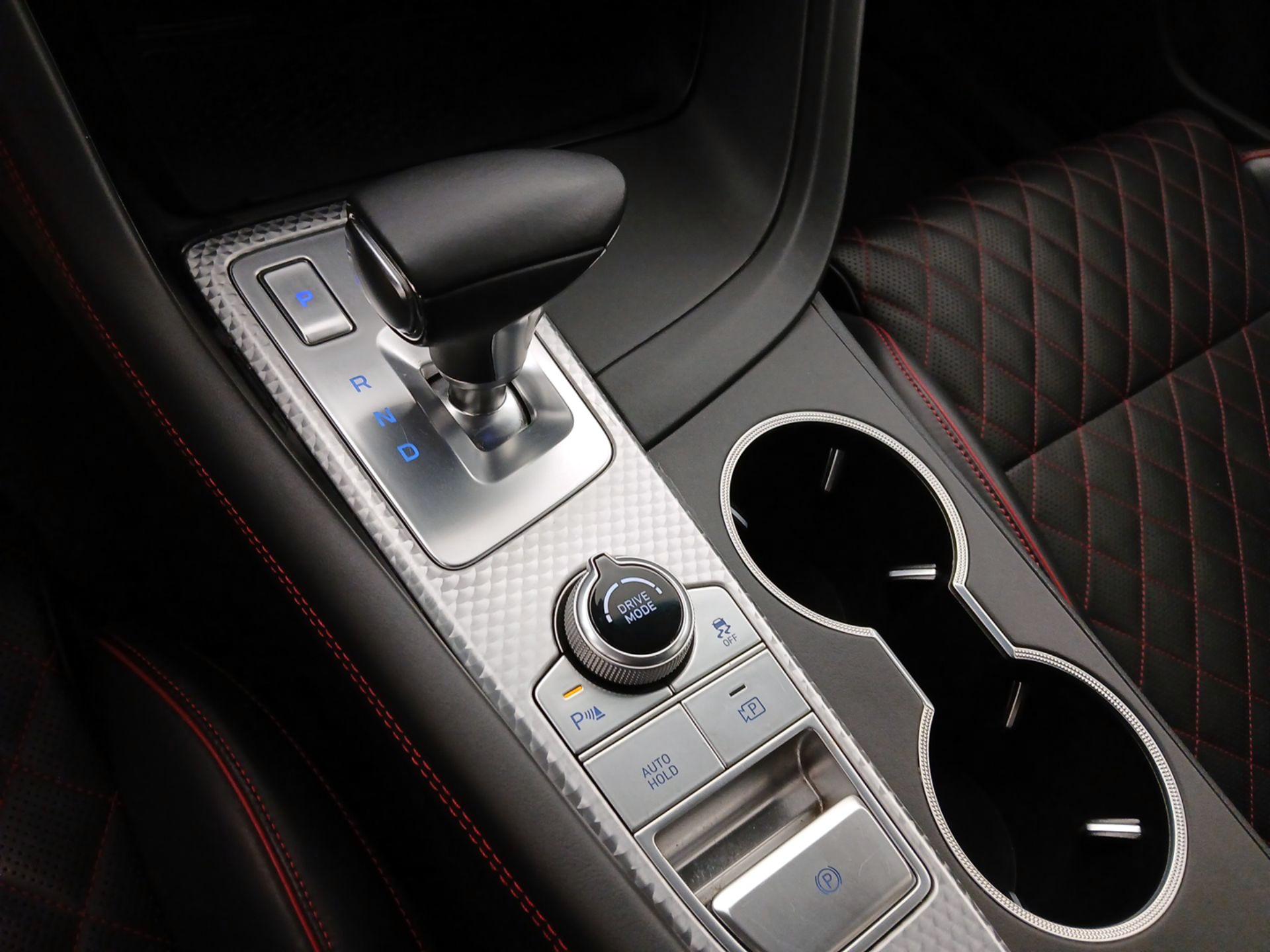 Thumbnail: 2023 Genesis G70 - 18