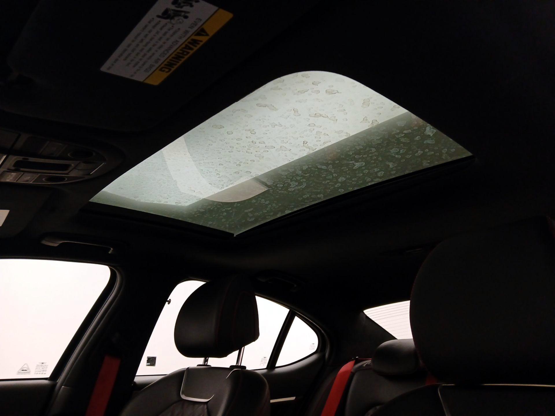 Thumbnail: 2023 Genesis G70 - 20