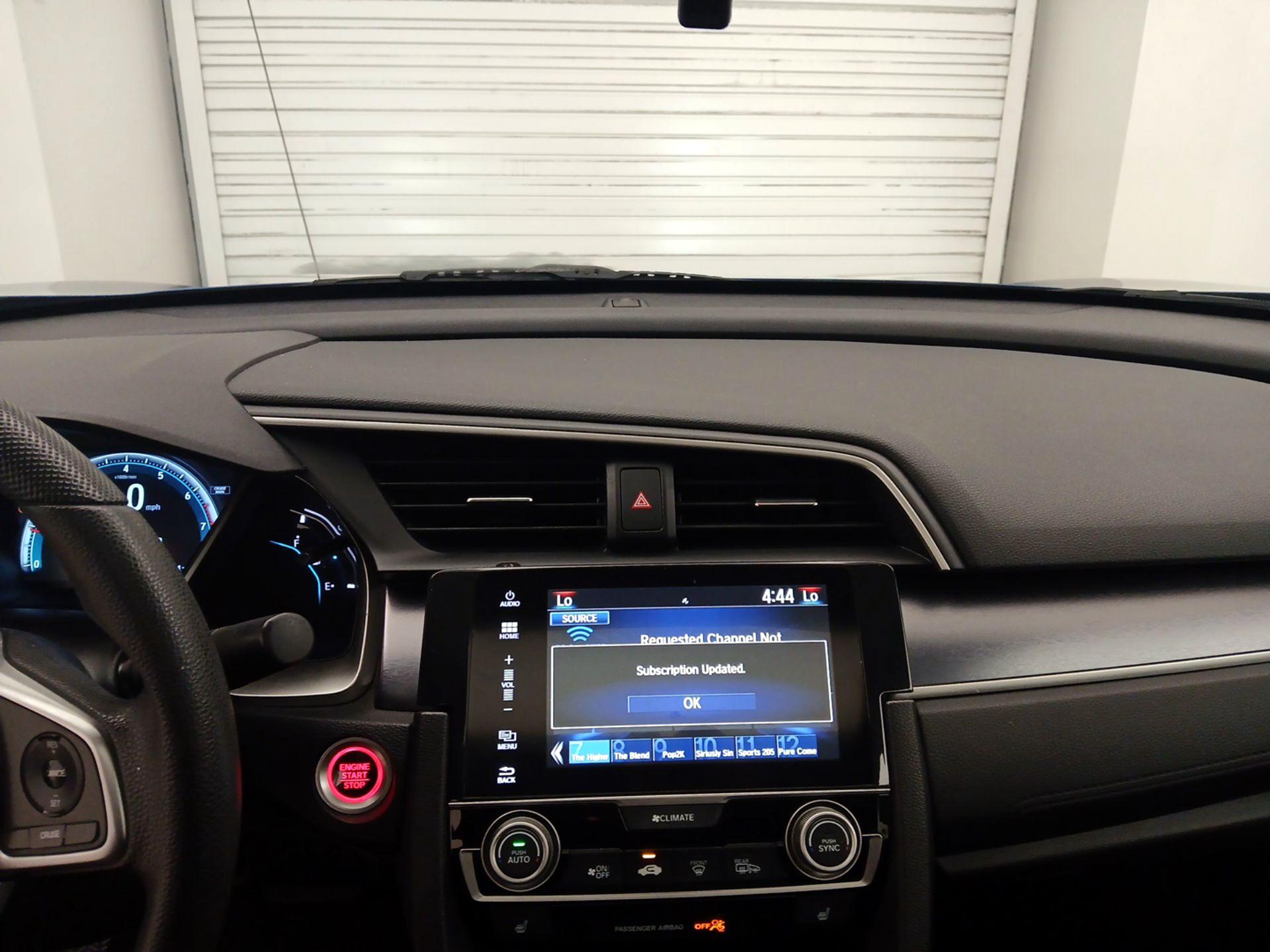 Thumbnail: 2016 Honda Civic - 9