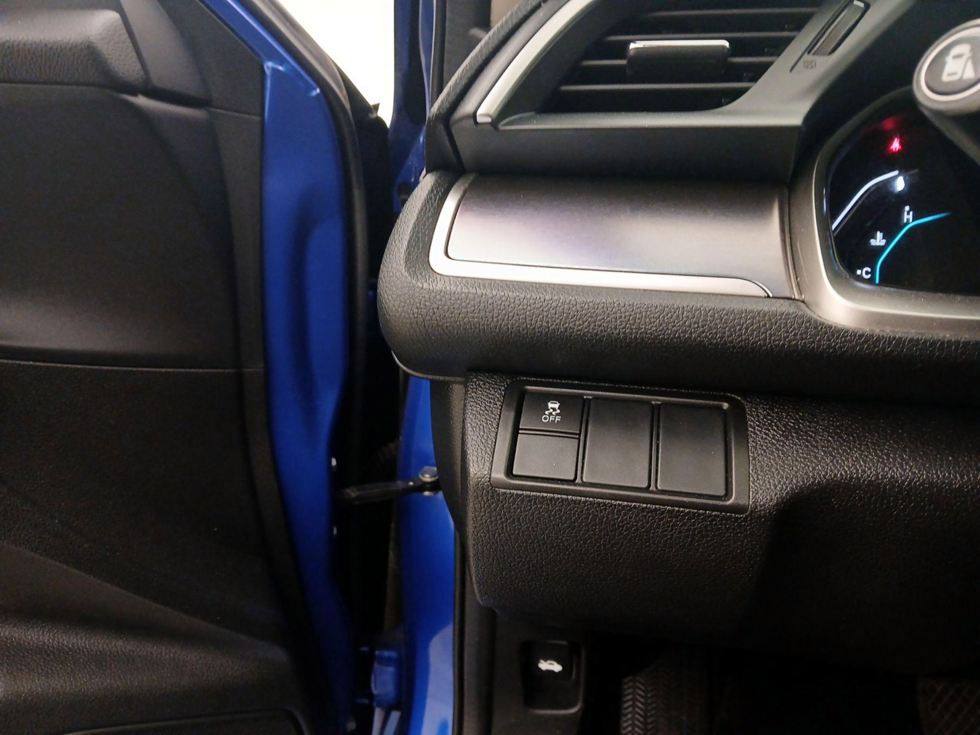 Thumbnail: 2016 Honda Civic - 13