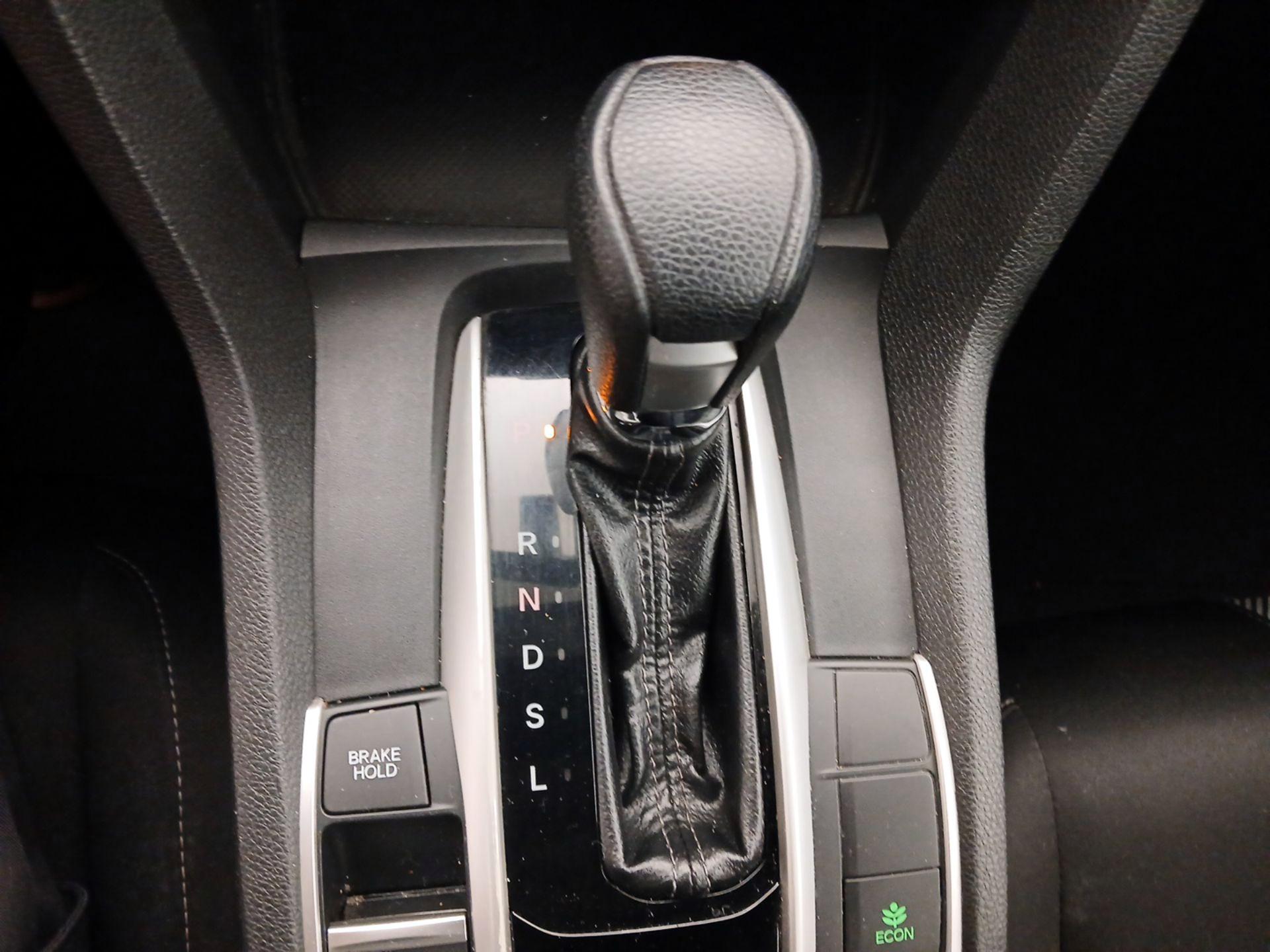 Thumbnail: 2016 Honda Civic - 17