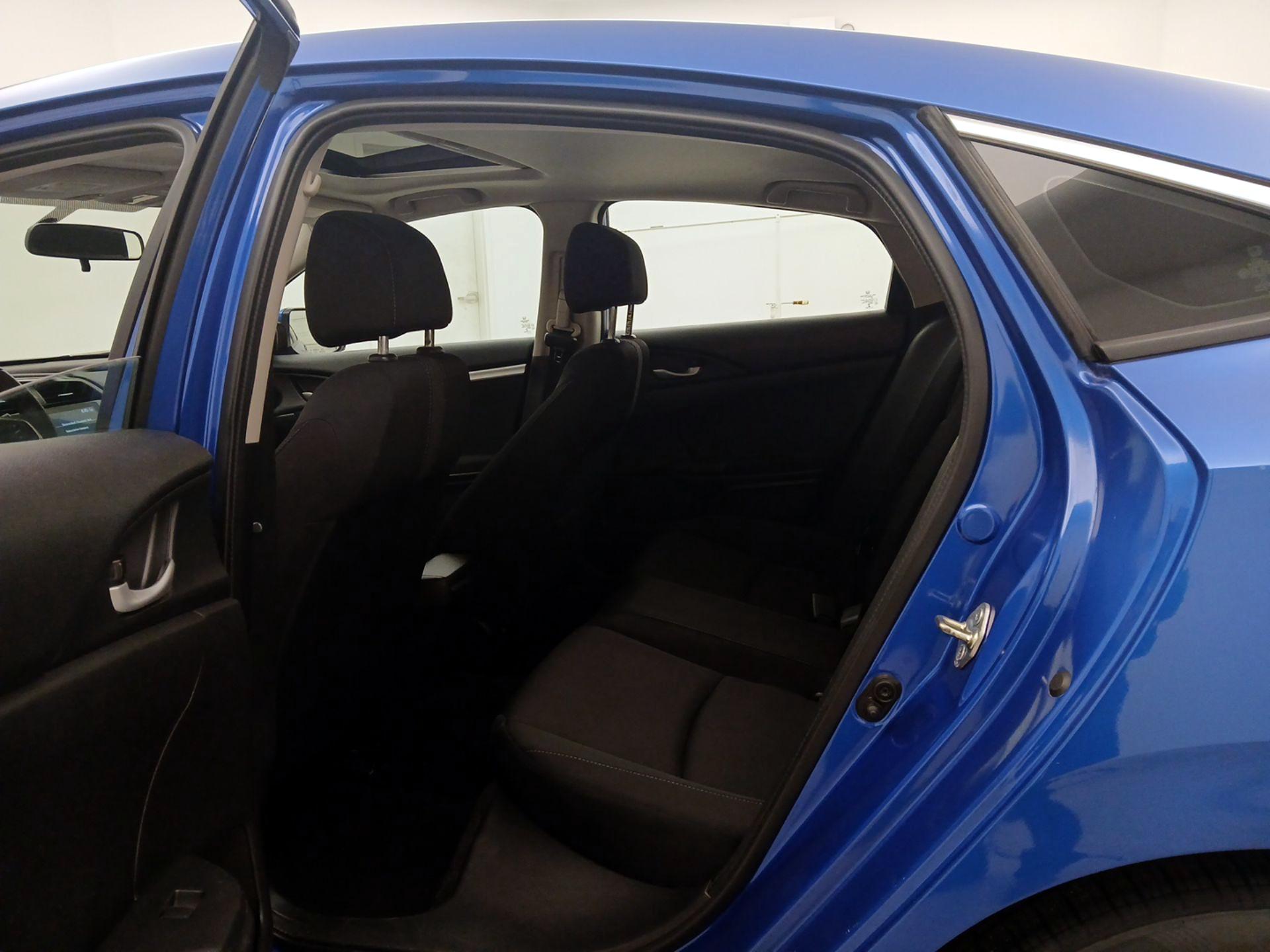 Thumbnail: 2016 Honda Civic - 20