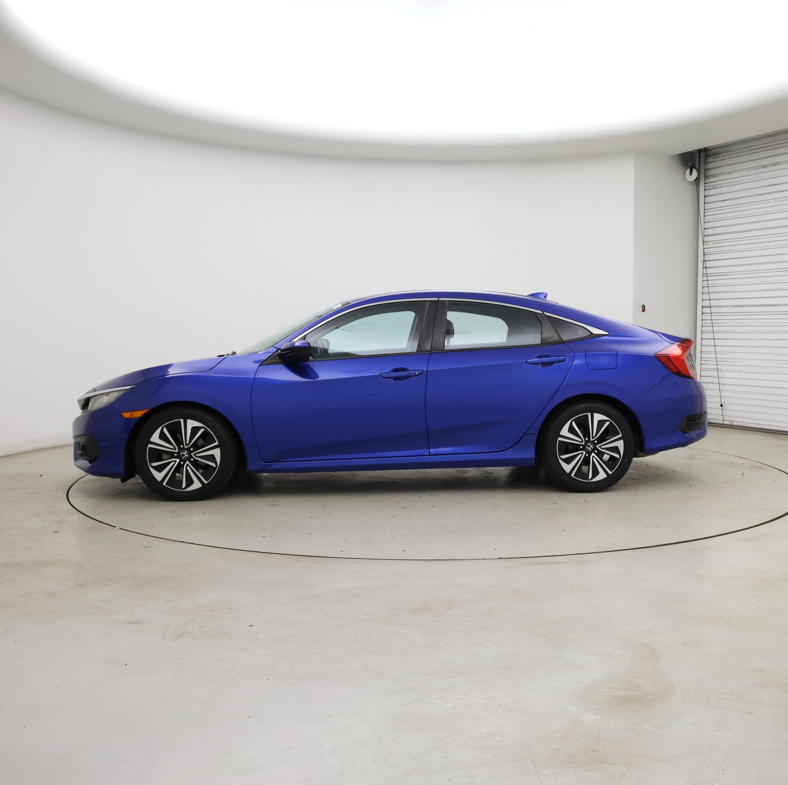 Thumbnail: 2016 Honda Civic - 3