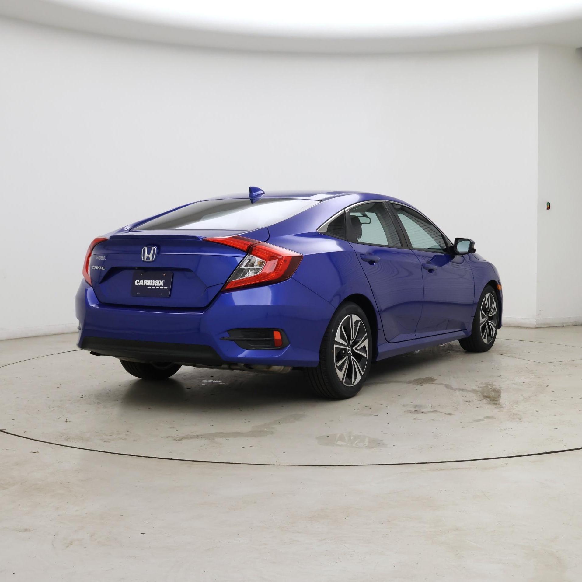 Thumbnail: 2016 Honda Civic - 8