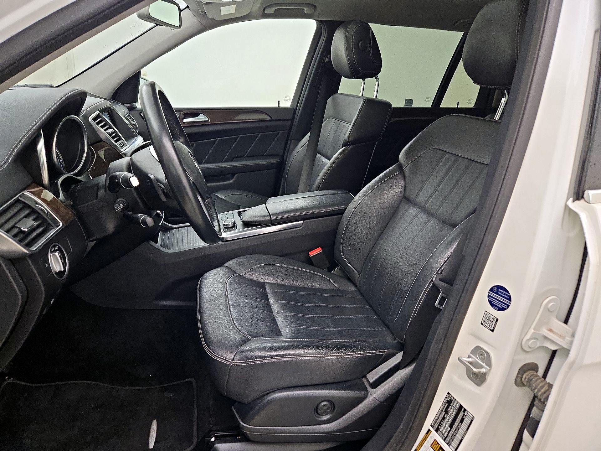 Thumbnail: 2015 Mercedes-Benz GL-Class - 11