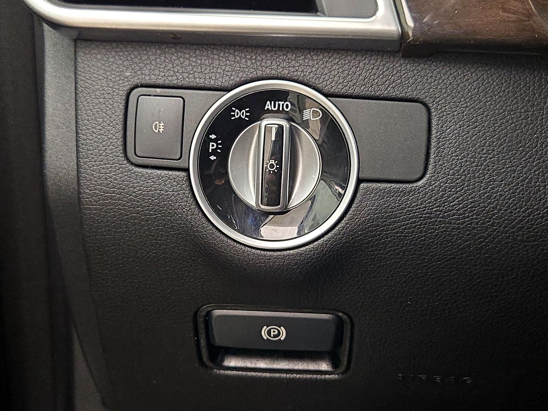 Thumbnail: 2015 Mercedes-Benz GL-Class - 13