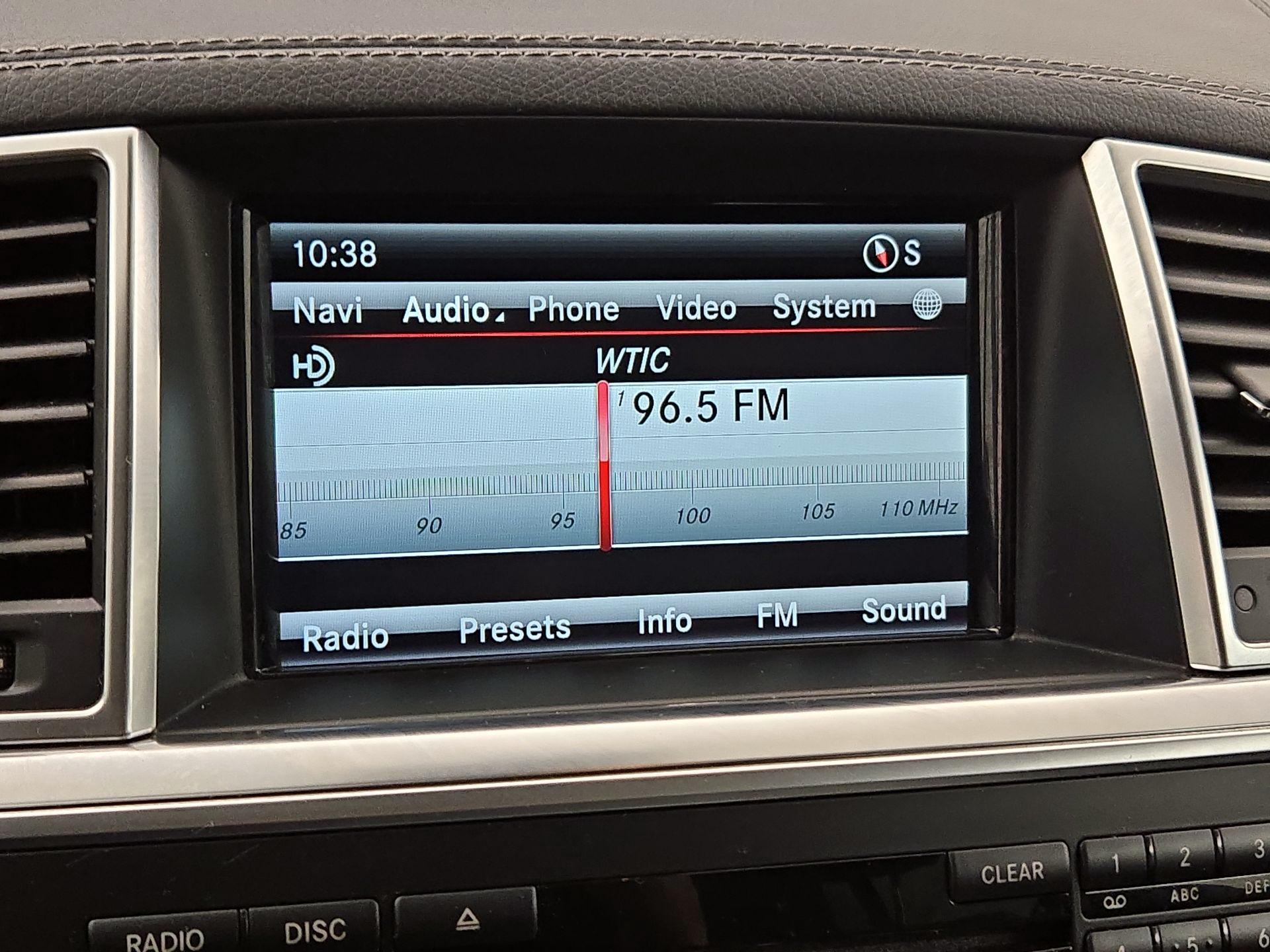 Thumbnail: 2015 Mercedes-Benz GL-Class - 16