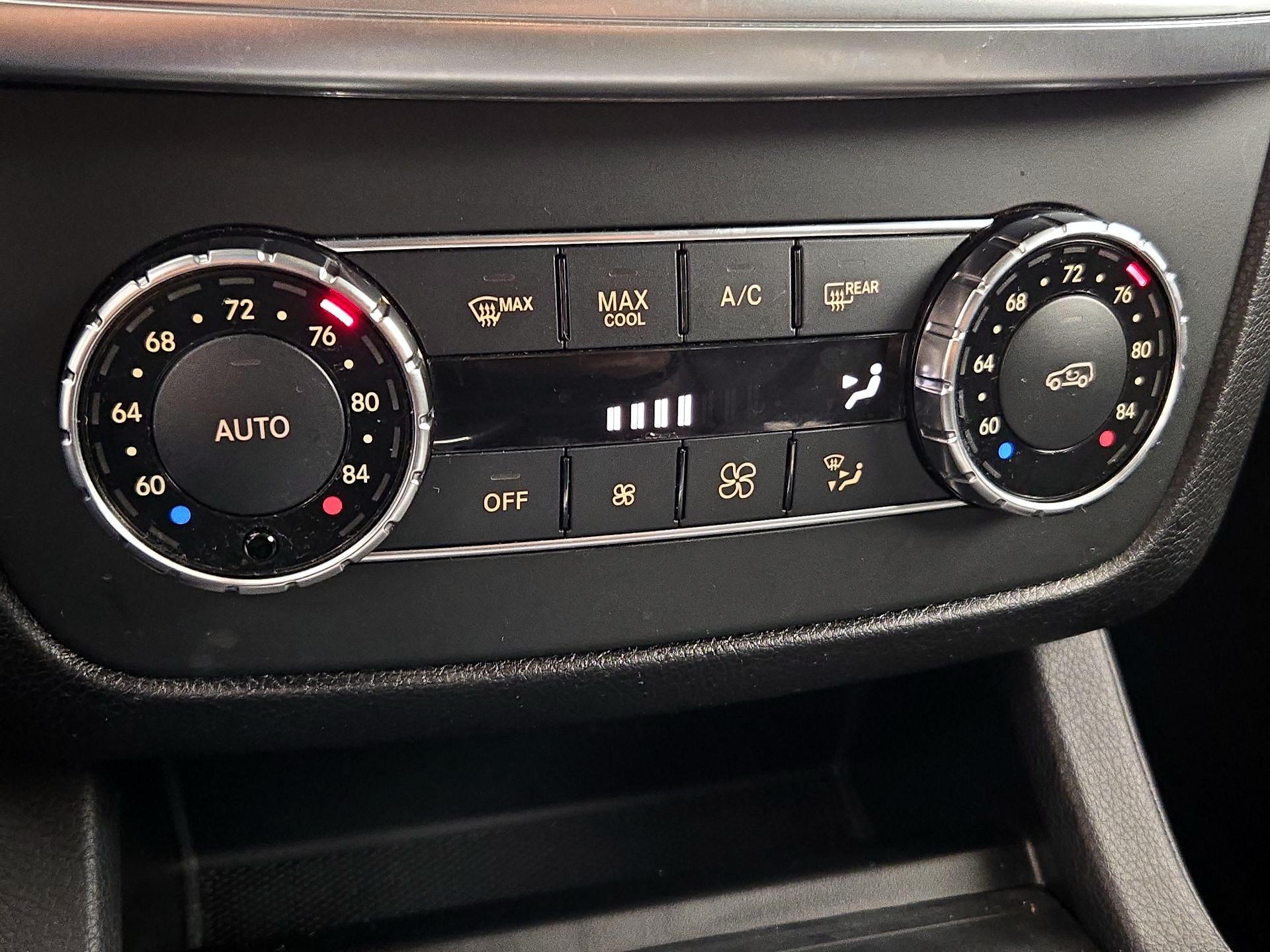 Thumbnail: 2015 Mercedes-Benz GL-Class - 17