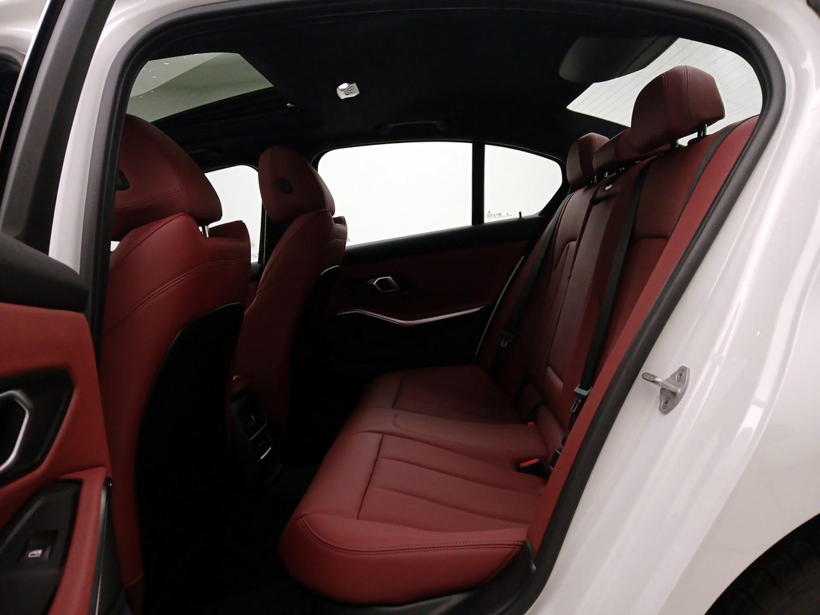 2025 BMW 3 Series 330i - Photo 22