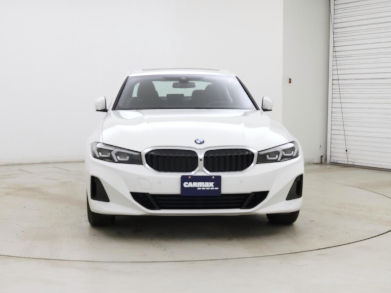 2025 BMW 3 Series 330i - Photo 6