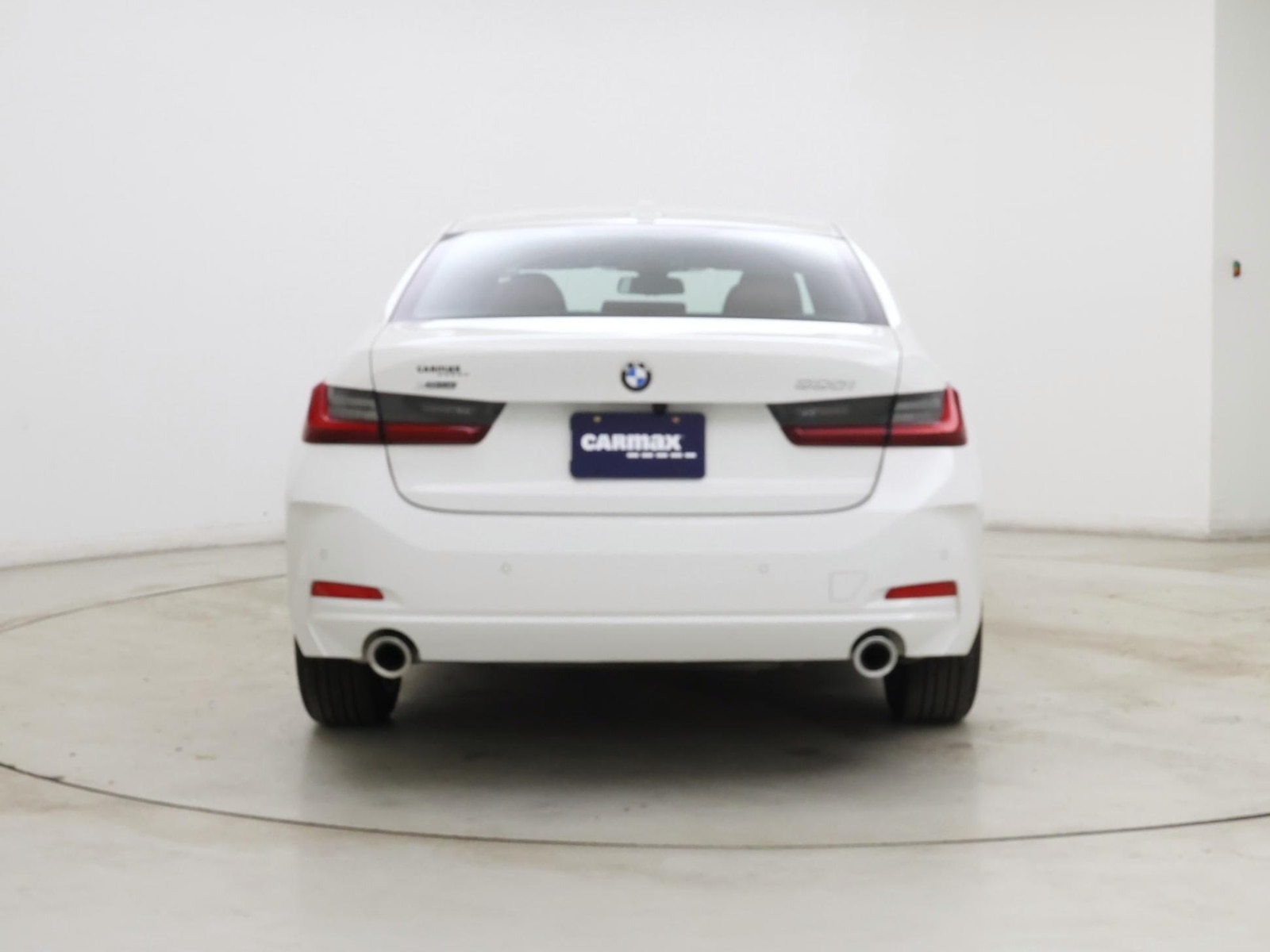 2025 BMW 3 Series 330i - Photo 7
