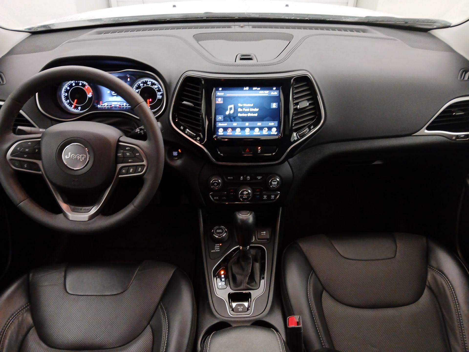 Thumbnail: 2022 Jeep Cherokee - 9