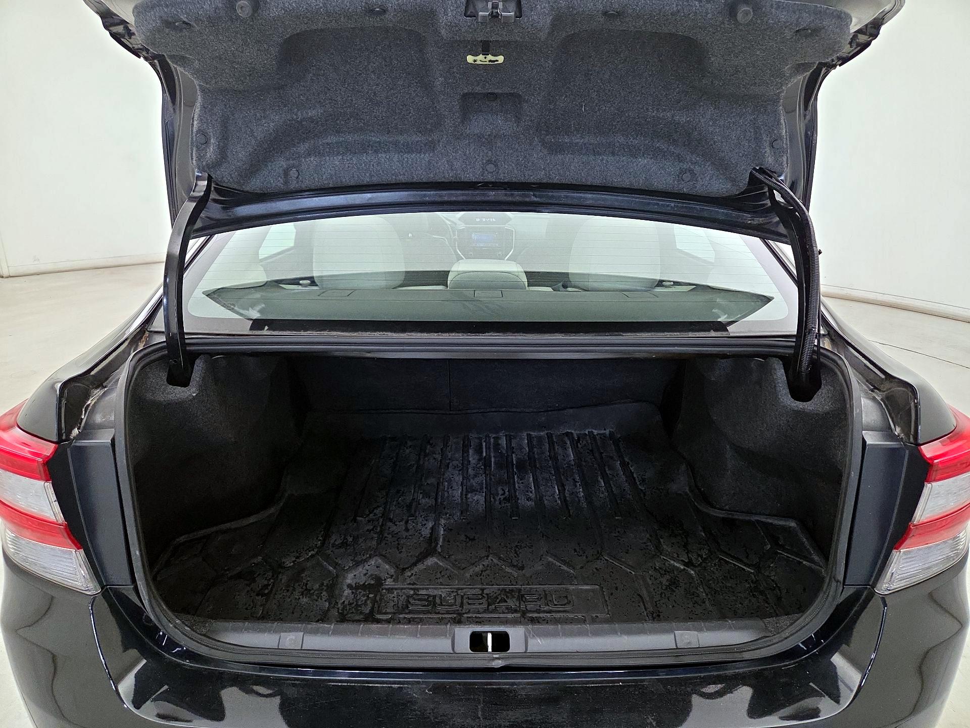 Thumbnail: 2017 Subaru Impreza - 18