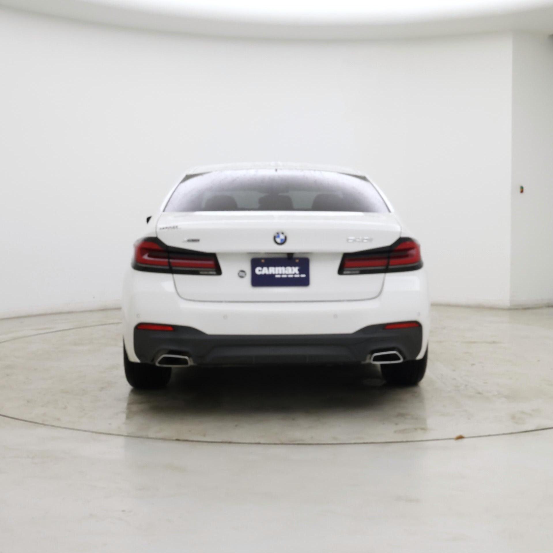 Thumbnail: 2023 BMW 5 Series - 6