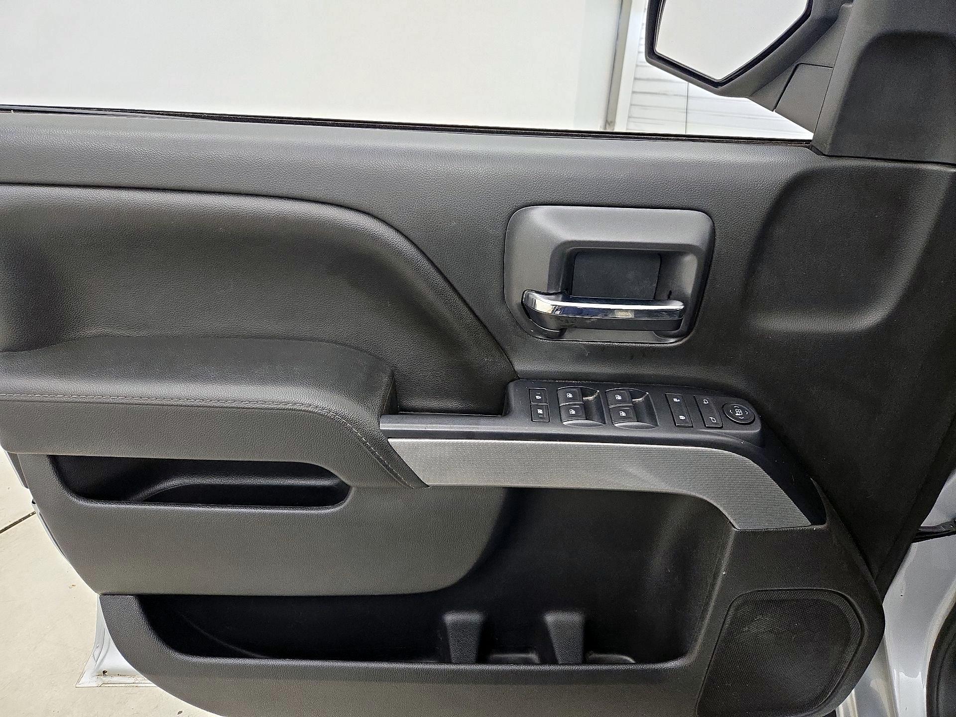 Thumbnail: 2016 Chevrolet Silverado 1500 - 12